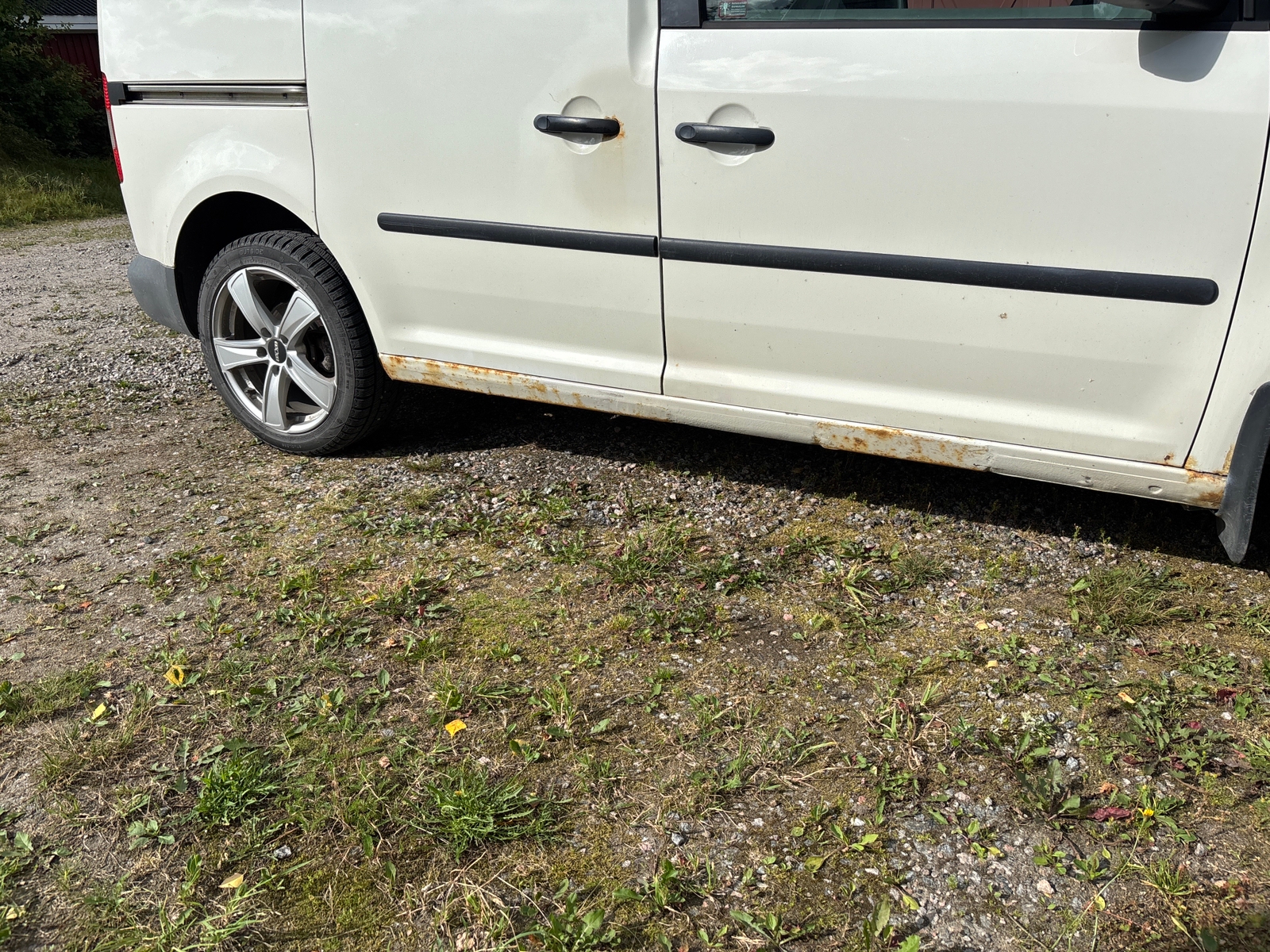 Volkswagen Caddy 2010, bild 4/4