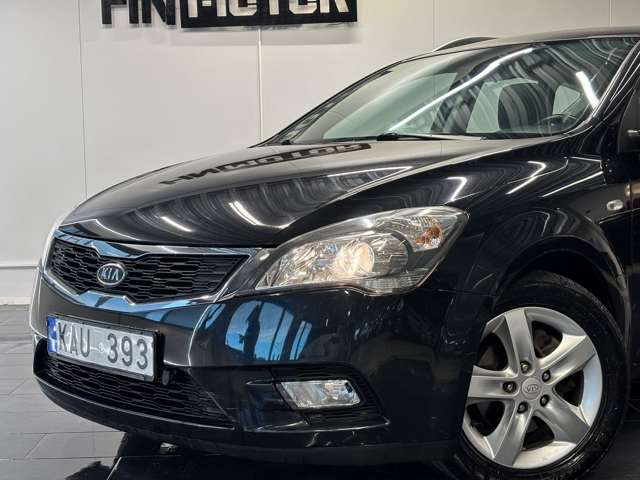 Kia Ceed cee'd_sw 1.6 CRDi EX 2010, bild 2/10