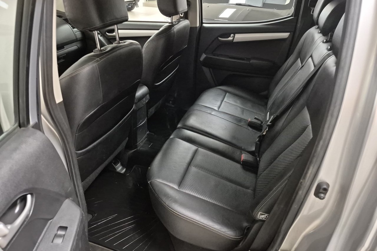 Isuzu D-max 2017, bild 7/9