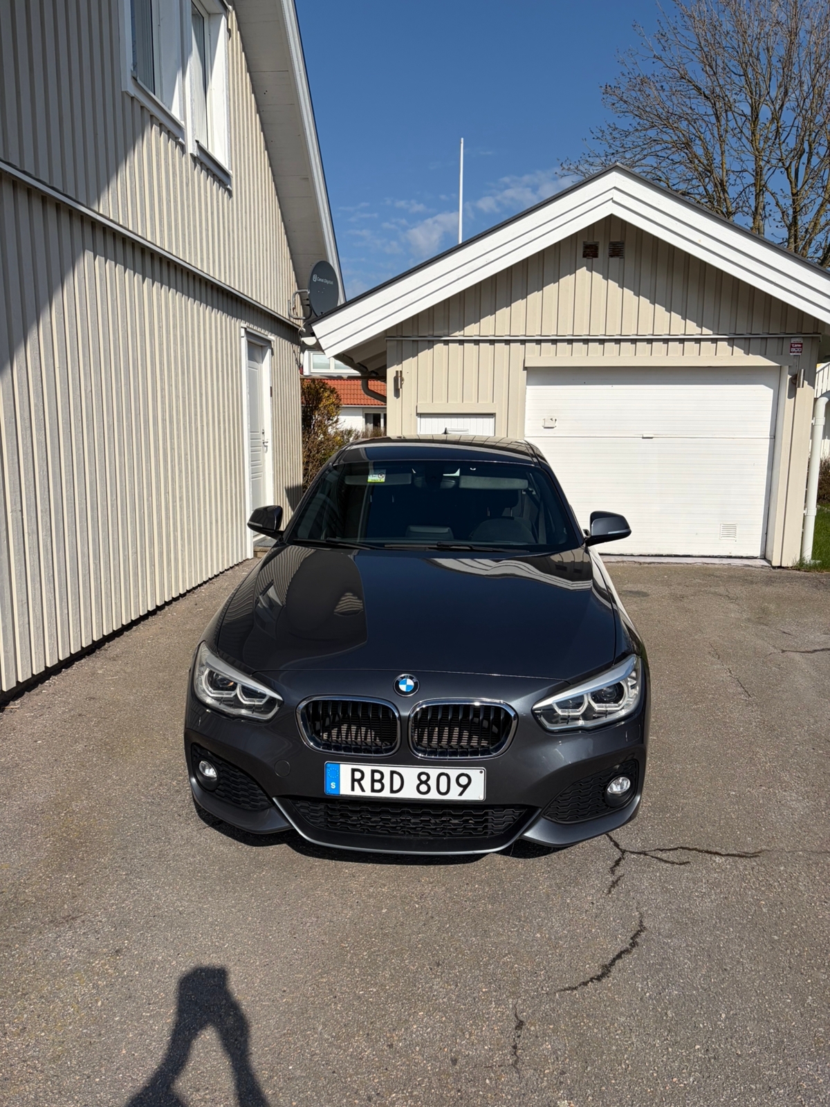 BMW 118 i 5-dörrars Manuell 2016, kuva 2/4
