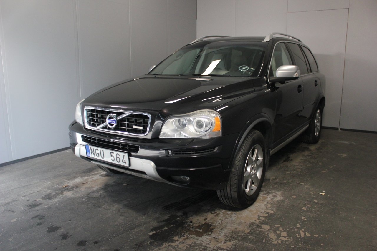 Volvo XC90 D5 AWD R-Design 7-sits 2014, bild 2/10