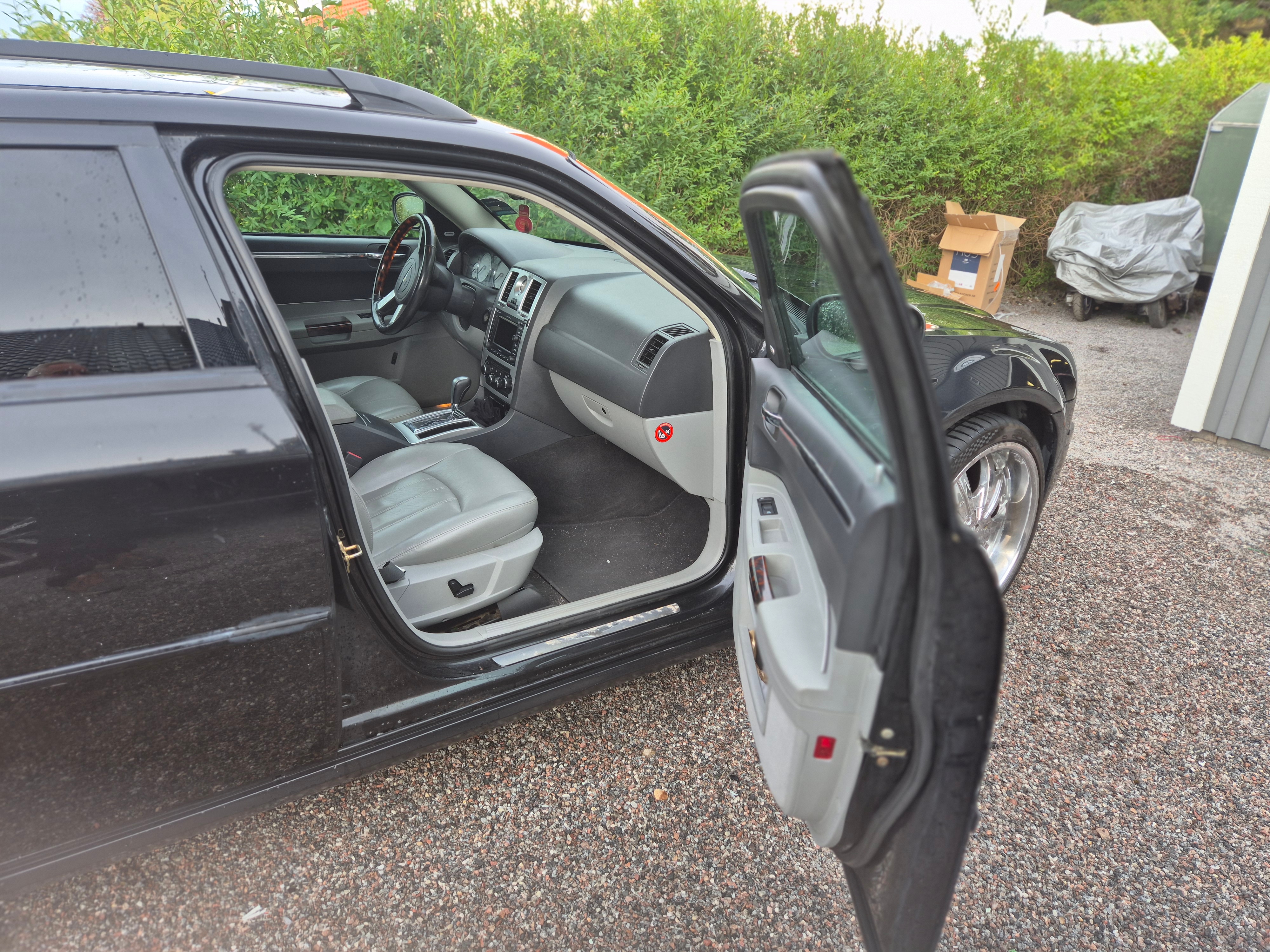 Chrysler 300C Touring 2.7 V6 Automatisk 2006, bild 7/10