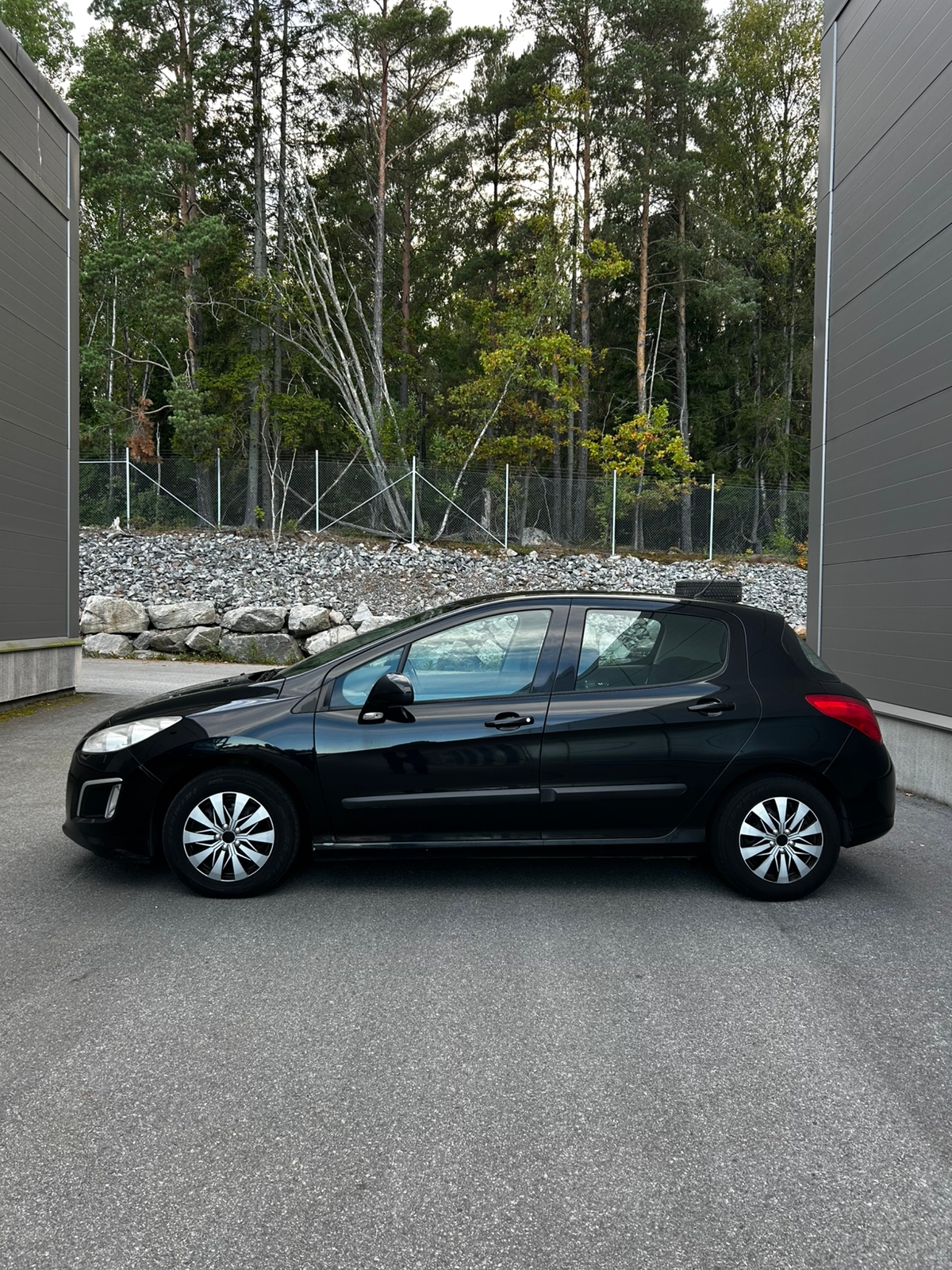 Peugeot 308 5-dörrar 1.6 HDi FAP Manuell 2013, bild 7/9