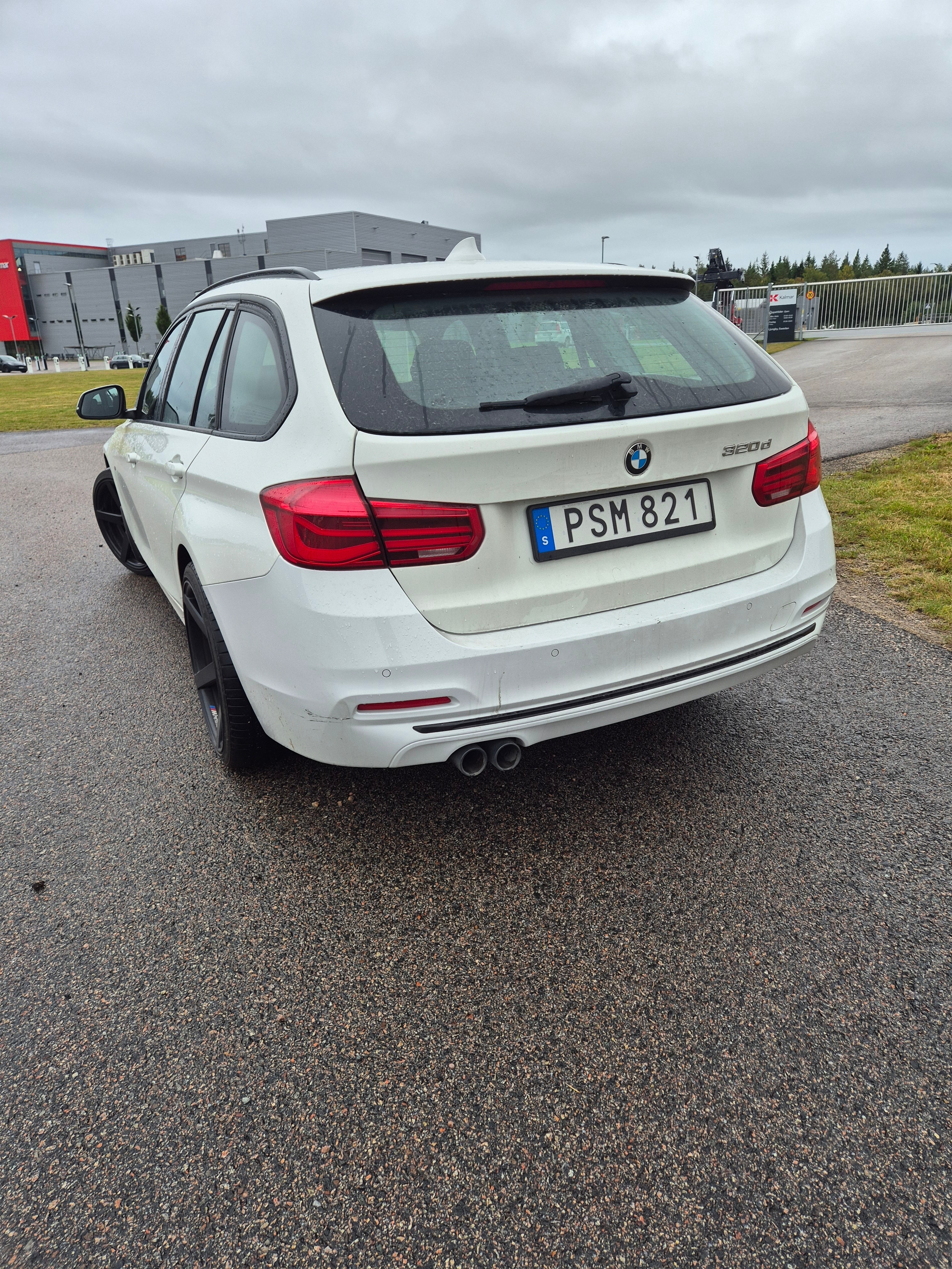 BMW 320 d Touring Steptronic 2016, bild 3/3