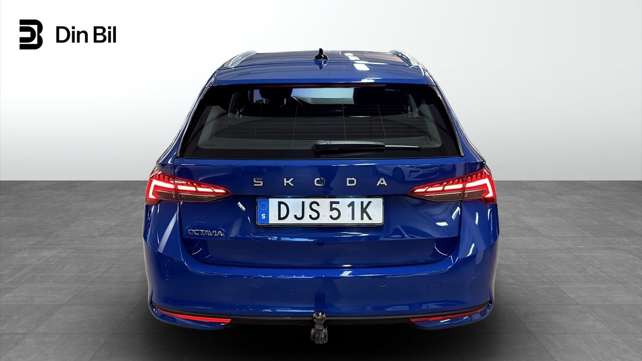 Skoda Octavia 2025, photo 2/10
