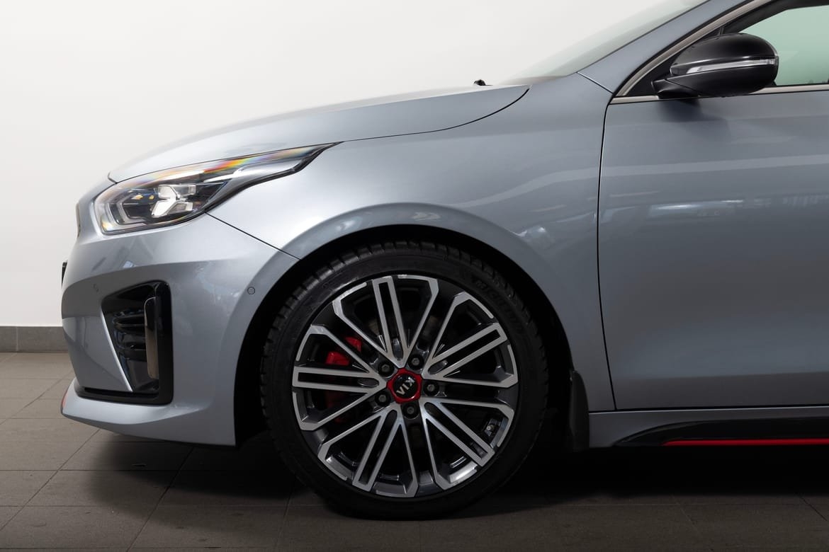 Kia ProCeed GT 1.6 T-GDI DCT 204hk JBL 2019, bild 4/10
