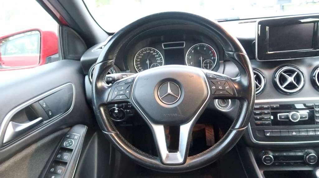 Mercedes-Benz A 180 Style Line Euro 6 2013, bild 7/8