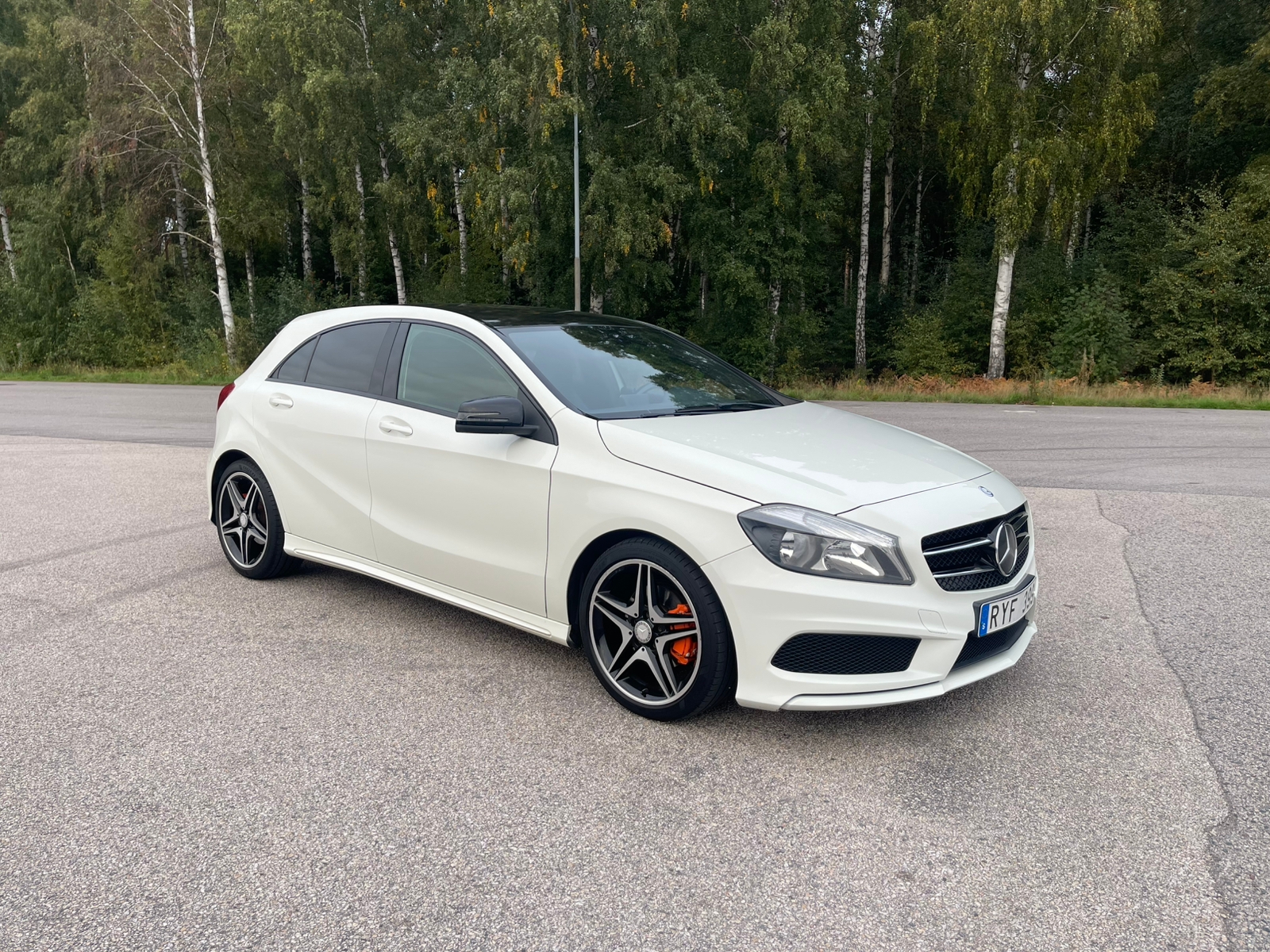 Mercedes-Benz A 180 Manuell 2014, bild 2/10