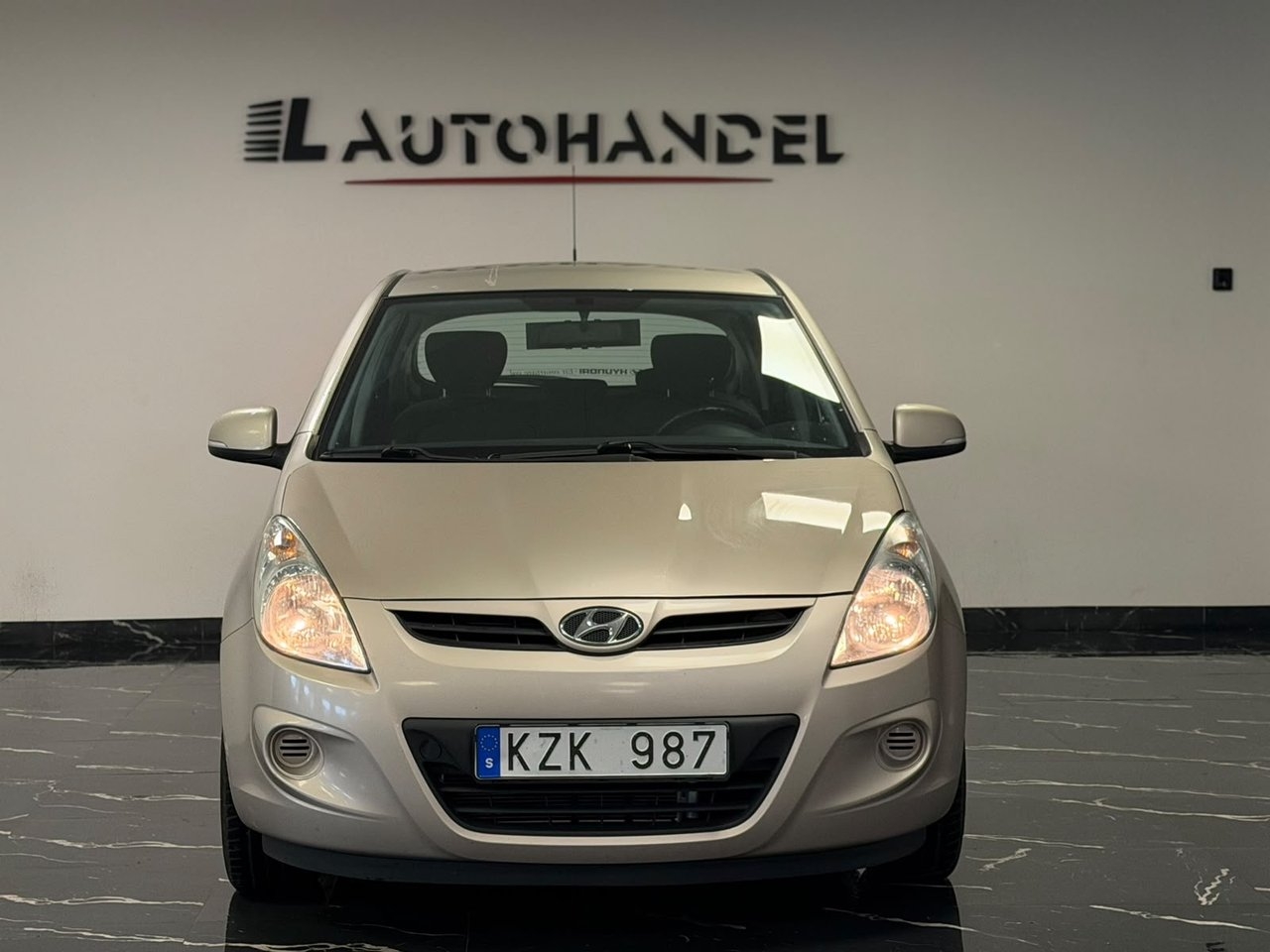 Hyundai i20 5-dörrar 1.4 CRDi 90Hk 2011, bild 2/10