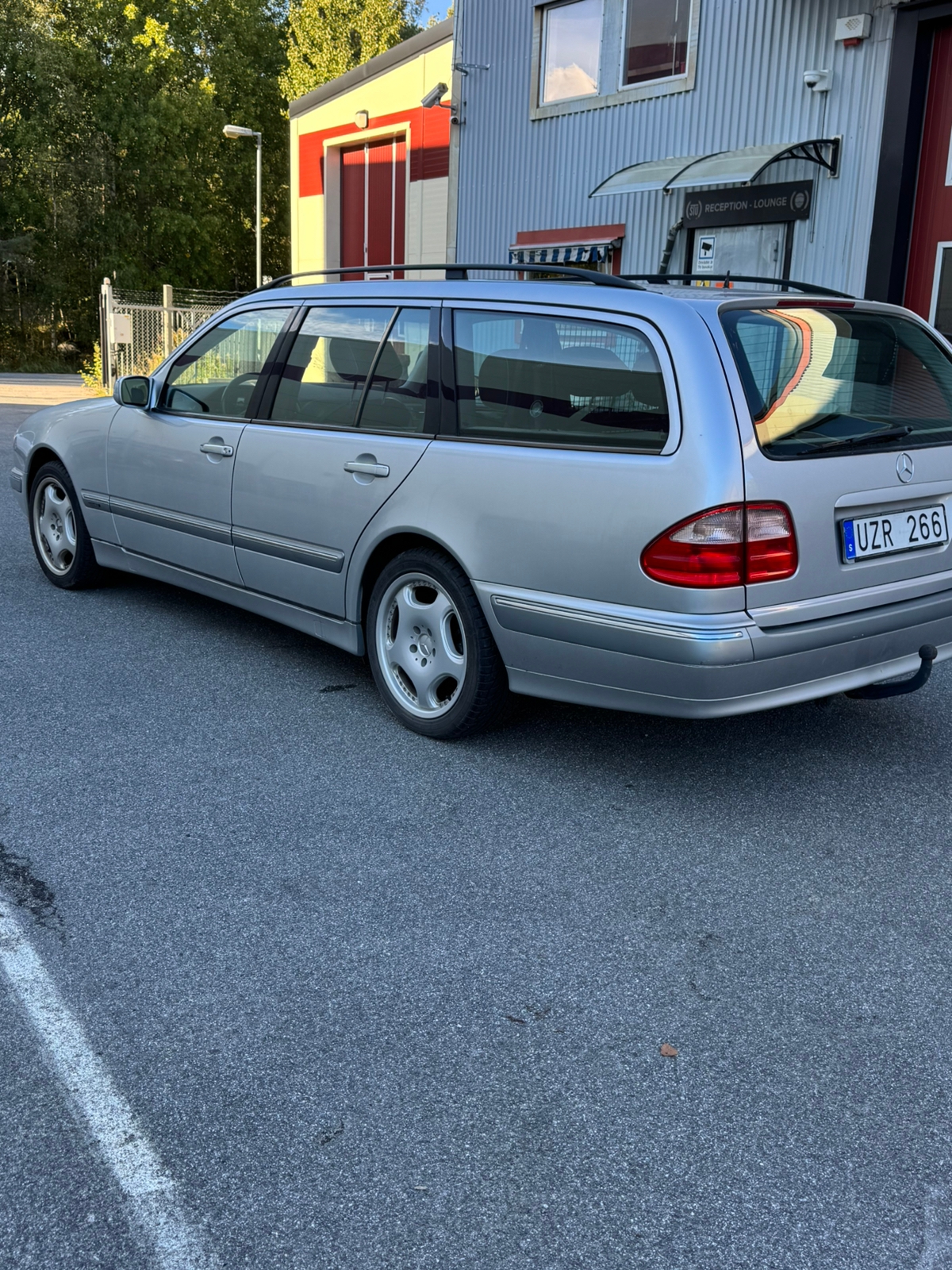 Mercedes-Benz E 320 T Automatisk 2000, bild 4/8
