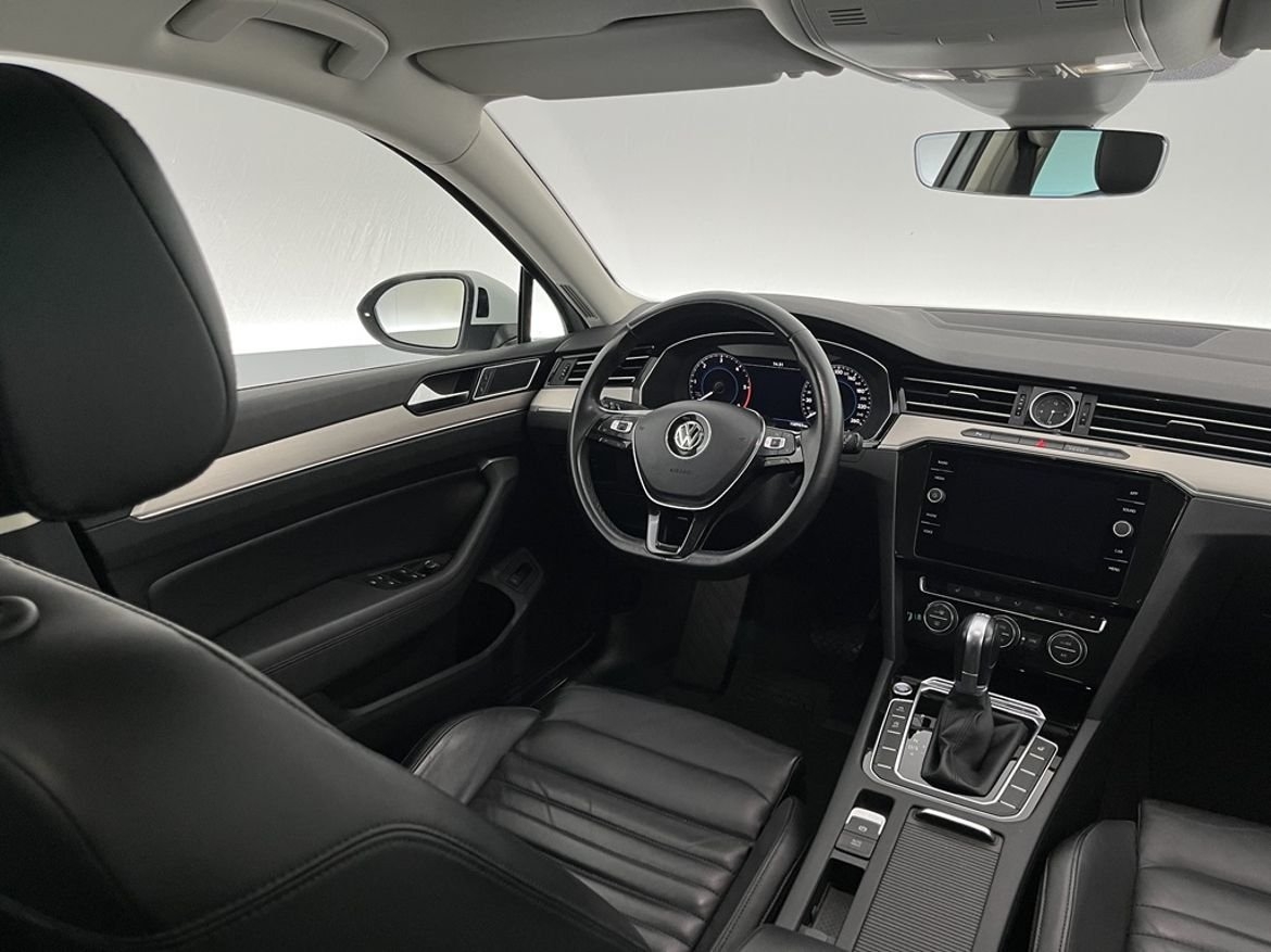 Volkswagen Passat 2018, bild 6/10