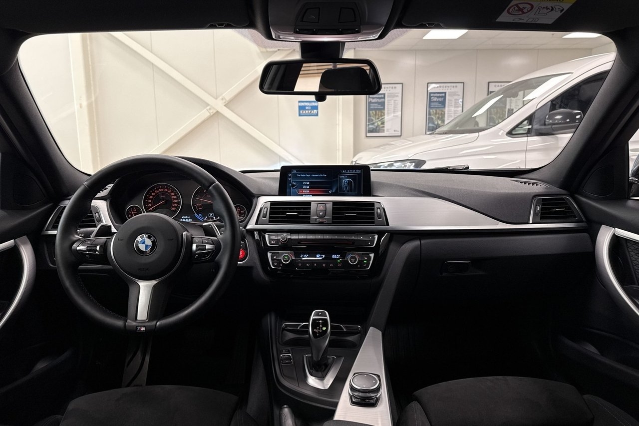 BMW 320 2017, photo 6/10
