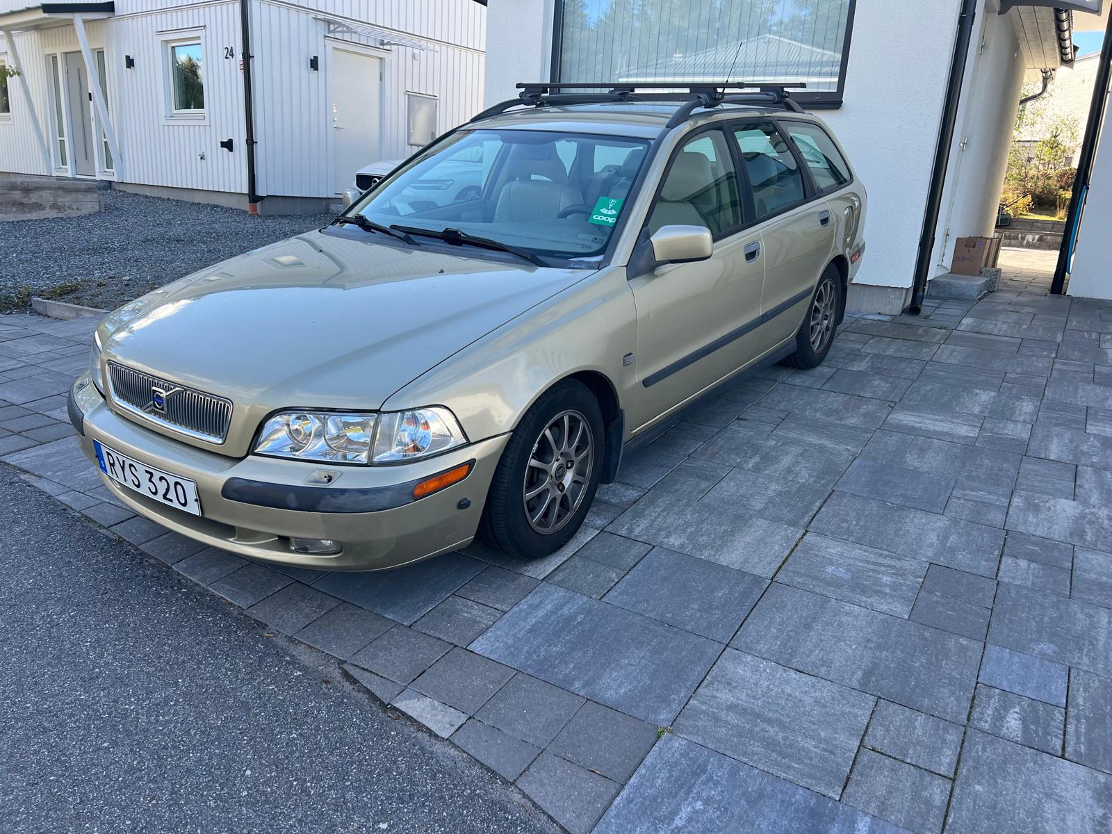 Volvo V40