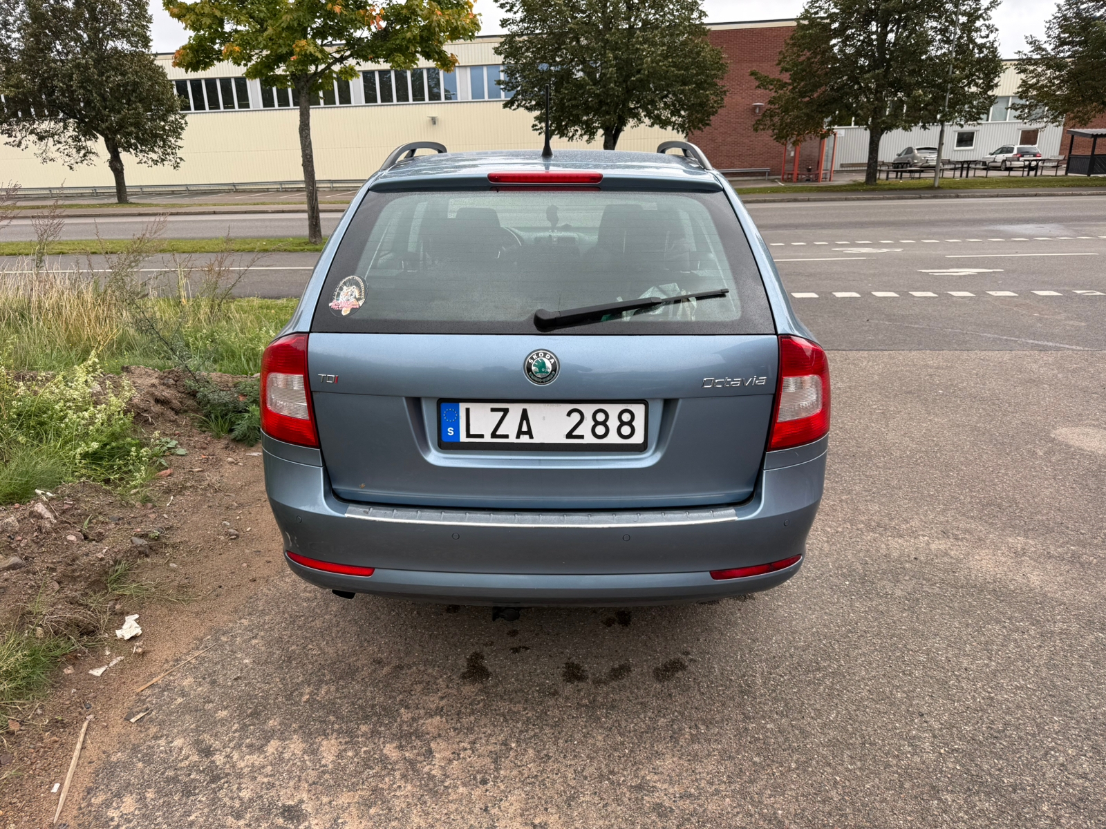 Skoda Octavia Kombi 2.0 TDI DPF Manuell 2012, kuva 4/6