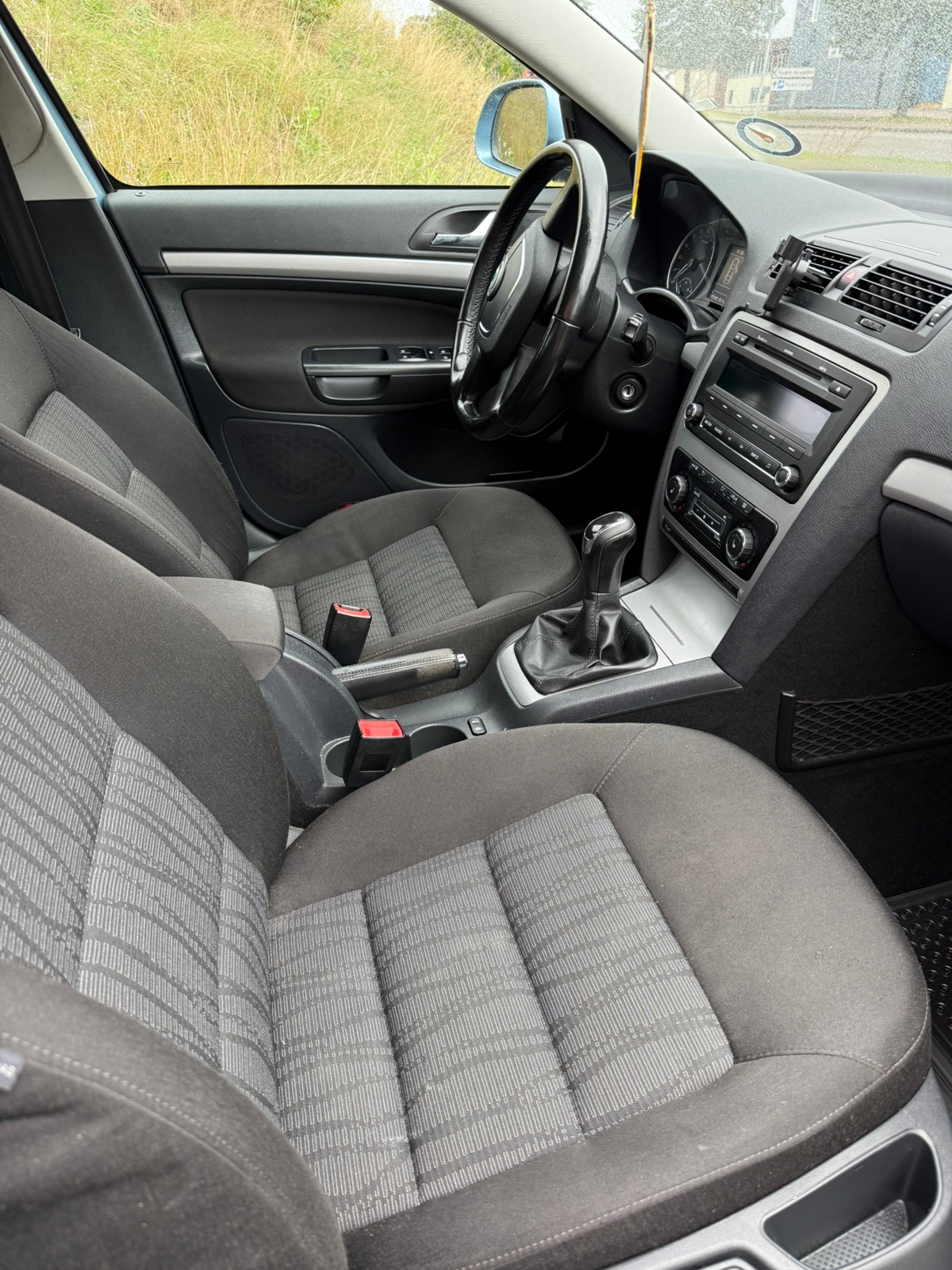 Skoda Octavia Kombi 2.0 TDI DPF Manuell 2012, kuva 2/6