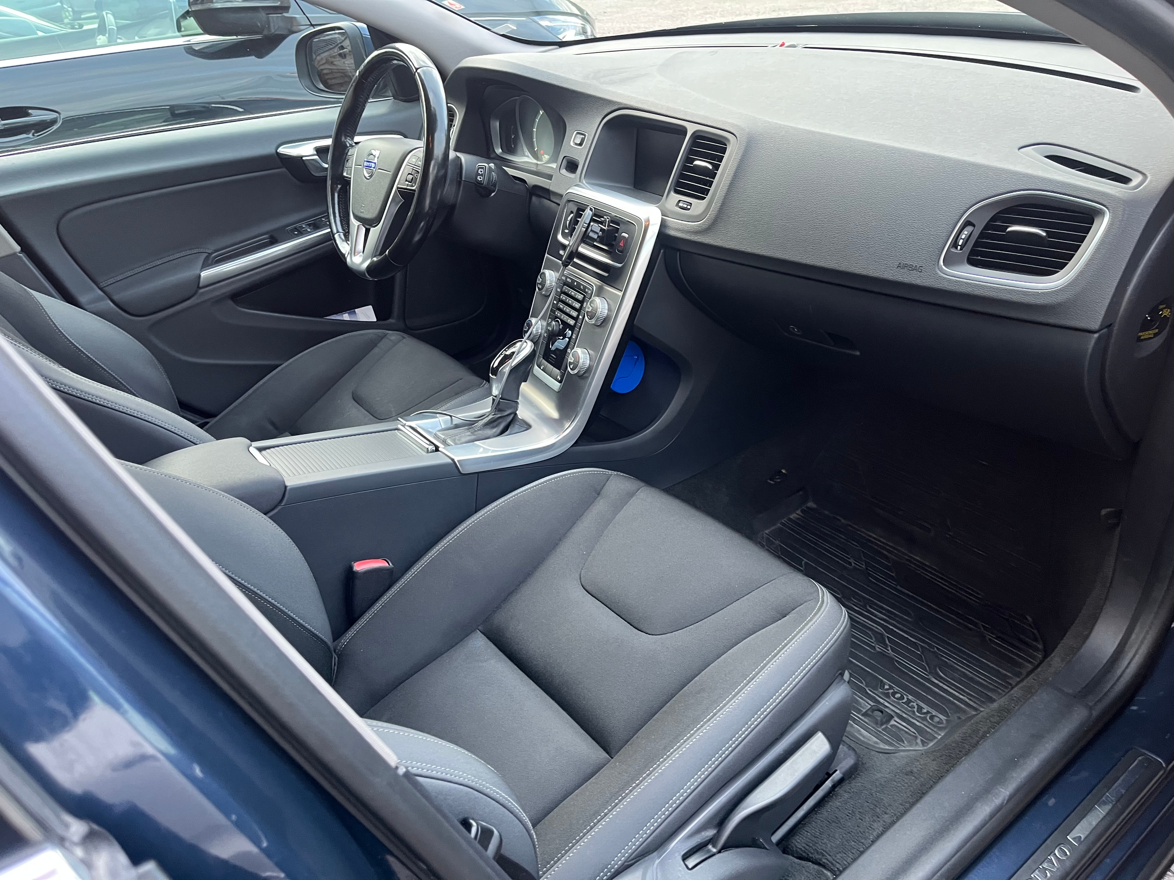 Volvo V60 D4 AWD Geartronic 2015, bild 7/8