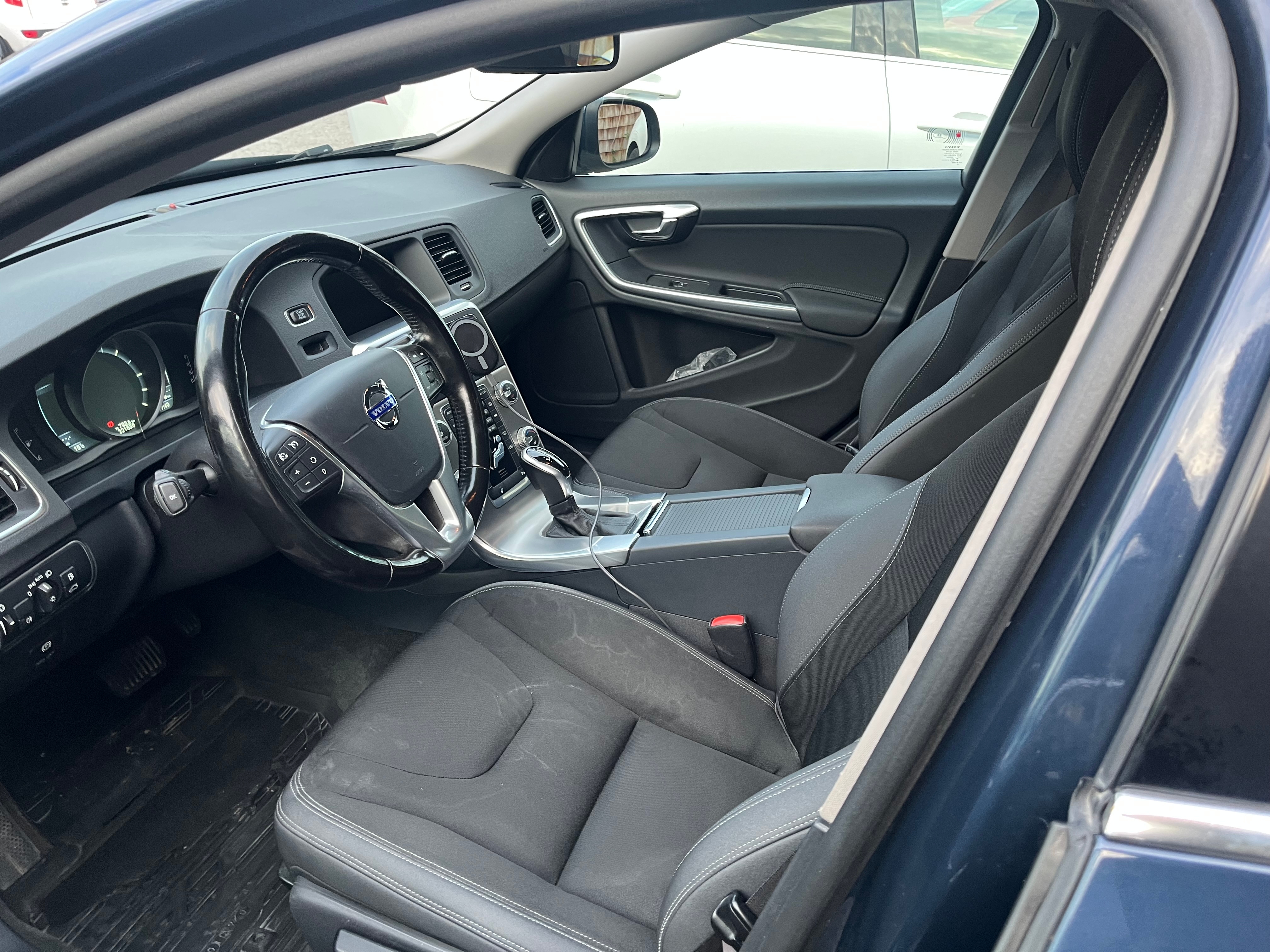 Volvo V60 D4 AWD Geartronic 2015, bild 5/8