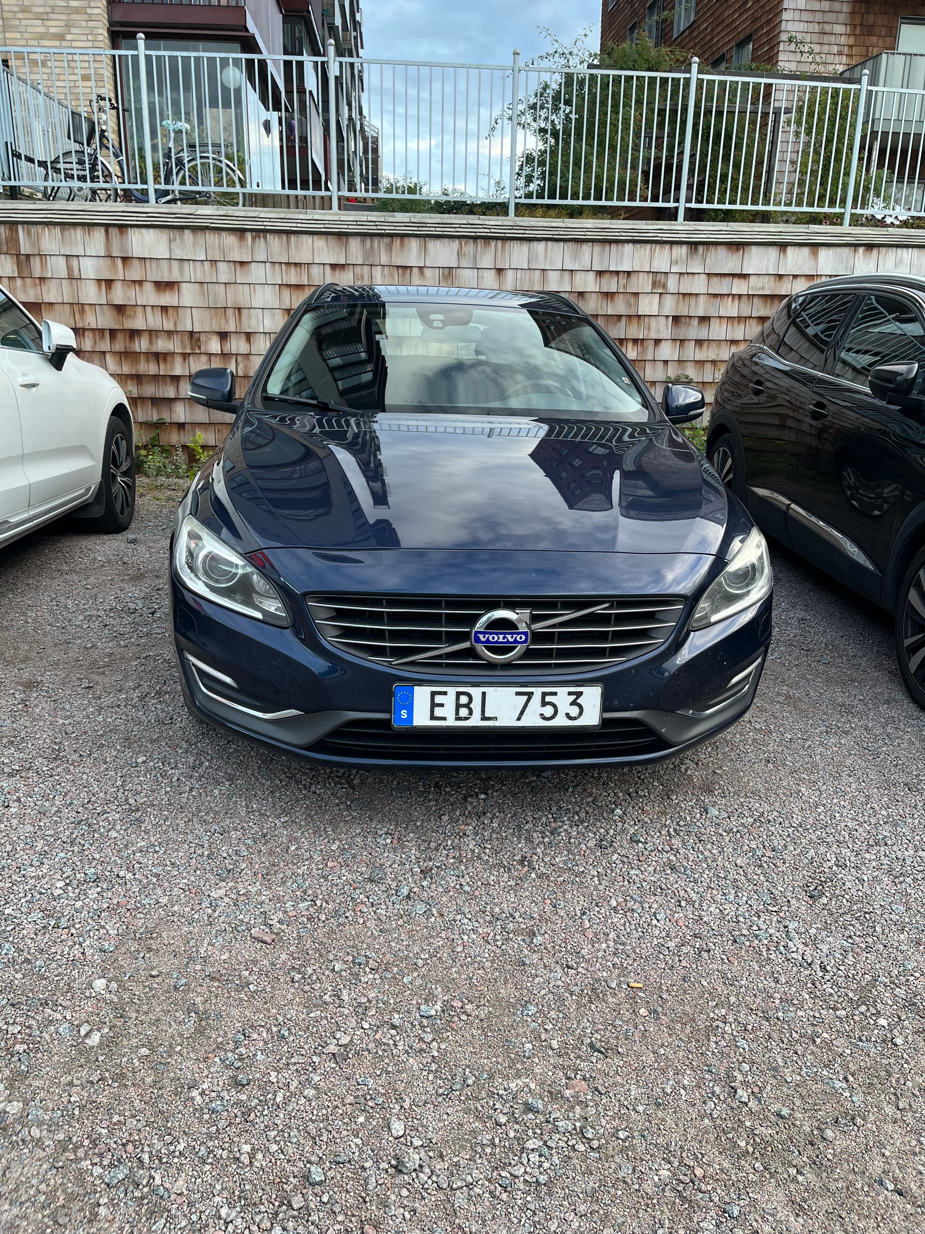 Volvo V60 D4 AWD Geartronic 2015, bild 2/8
