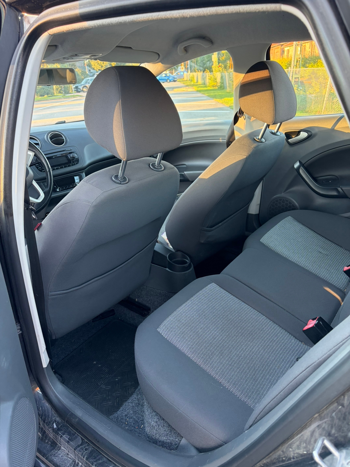 Seat Ibiza 5-dörrar 1.4 16v Manuell 2009, bild 6/6