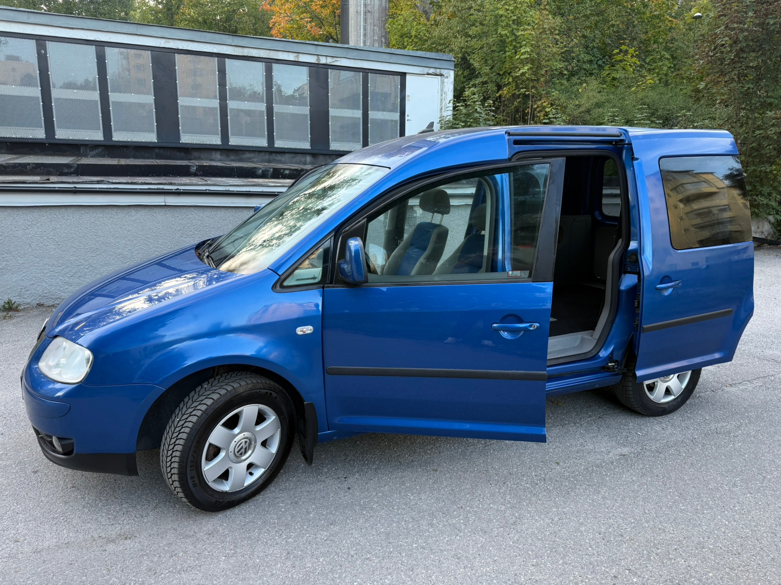 Volkswagen Caddy 2009, bild 3/10