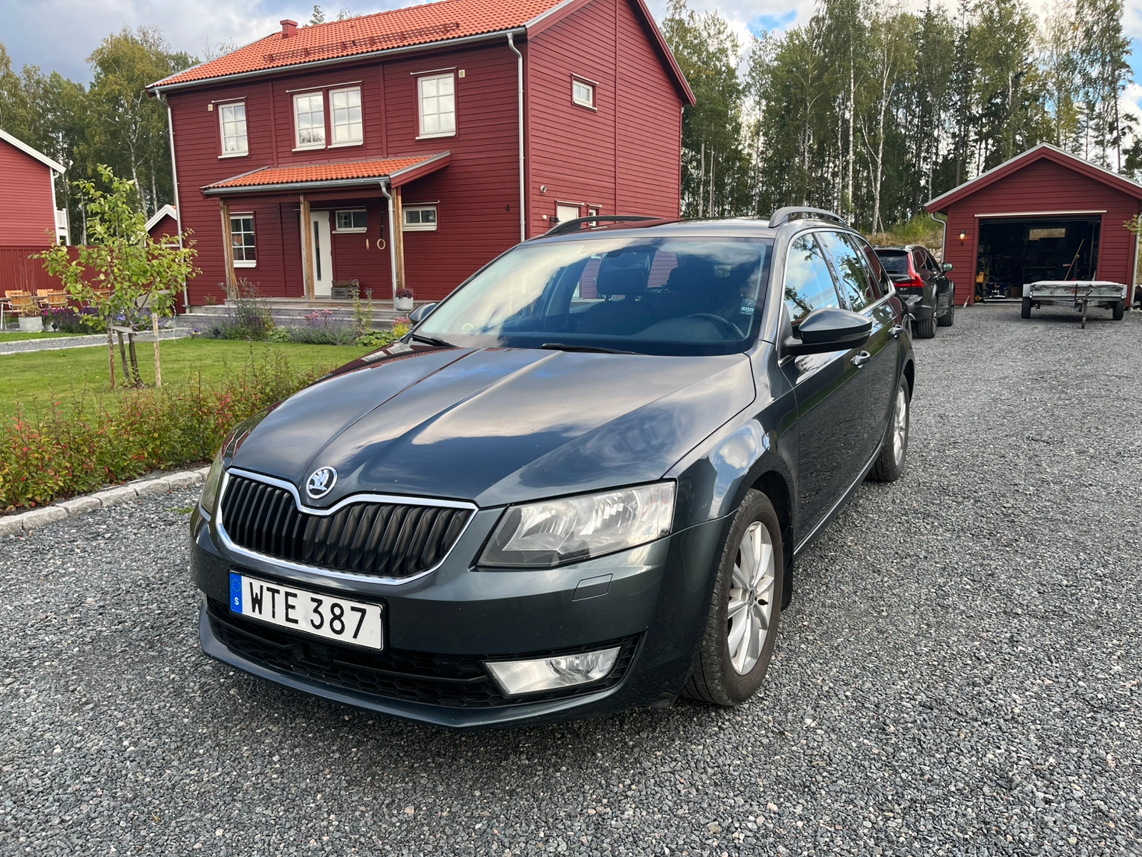 Skoda Octavia Kombi 1.6 TDI 4x4 Manuell 2016, bild 2/10