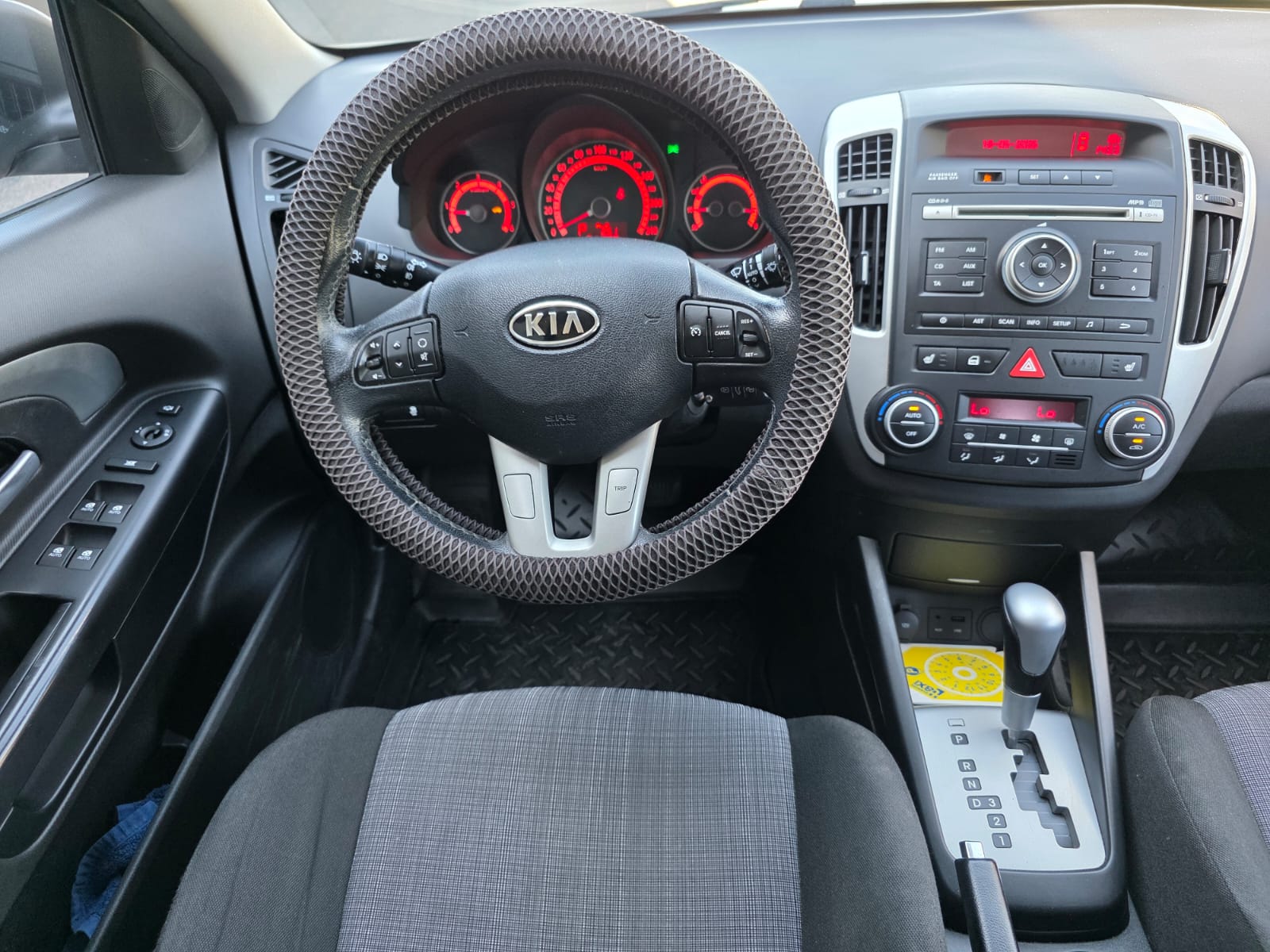Kia Ceed _sw 1.6 CRDi Automatisk 2010, bild 5/8