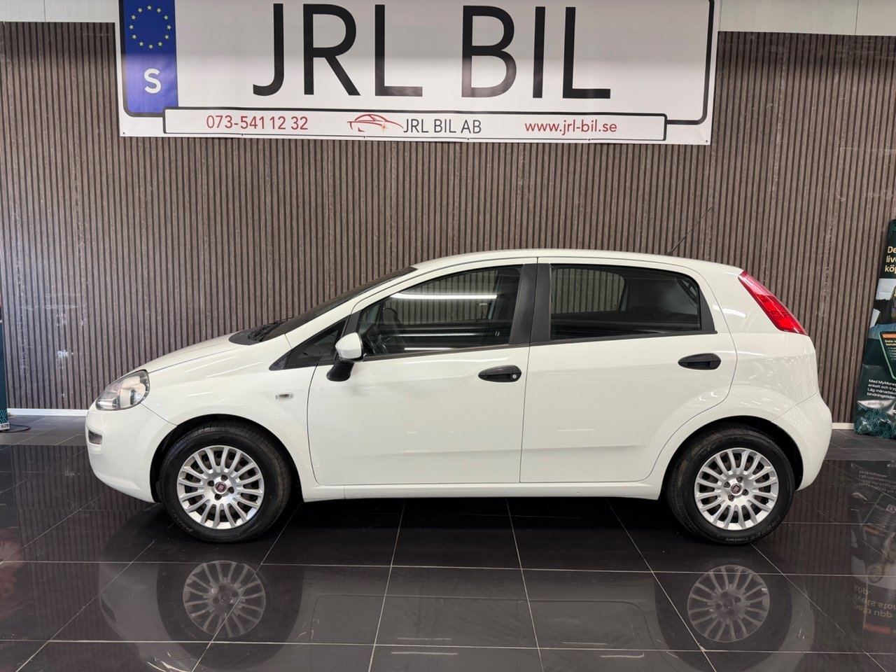 Fiat Punto 5-dörrar 1.3 16V MultiJet 2015, bild 6/10