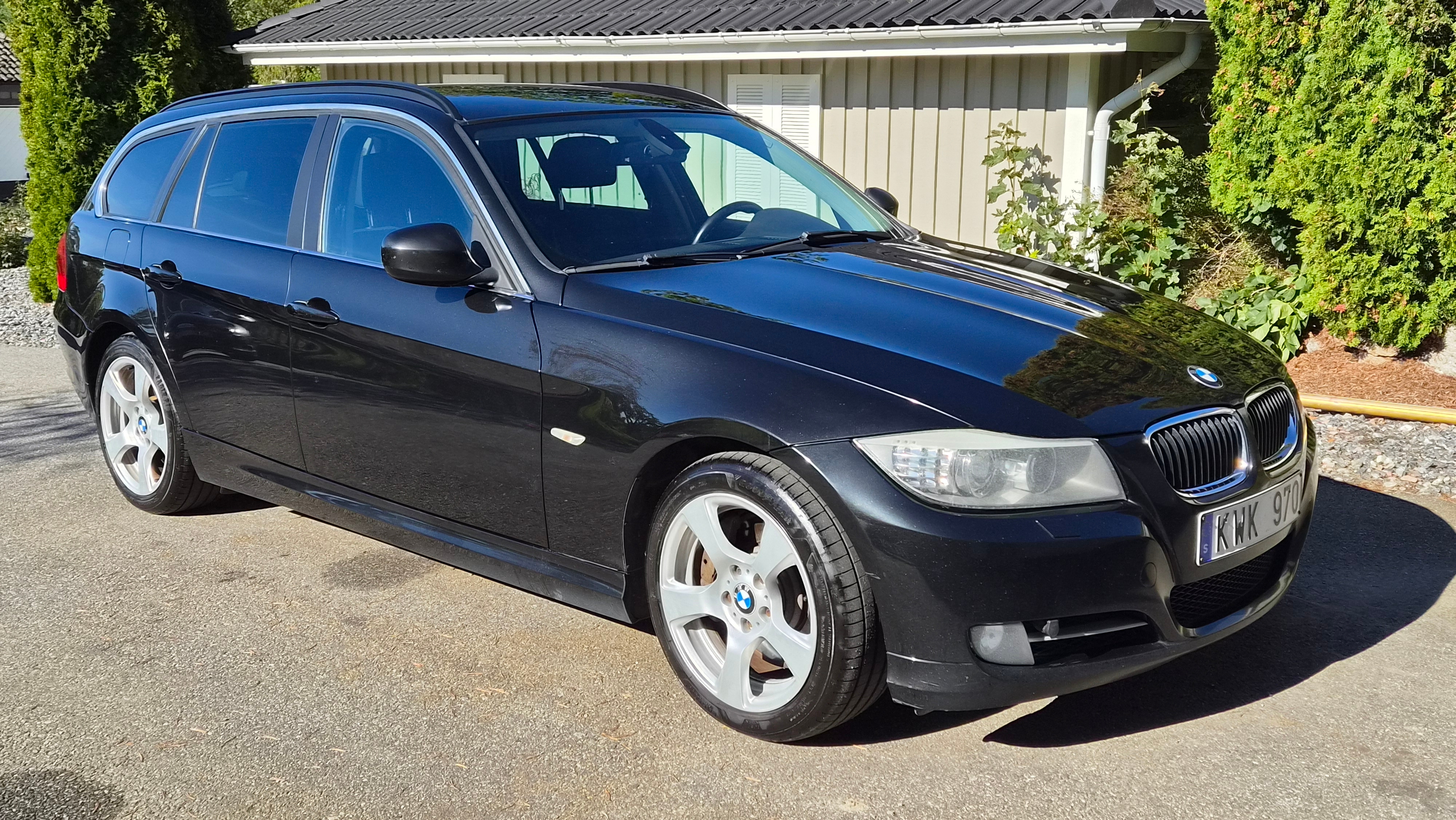 BMW 335 i xDrive Touring Manuell 2011, bild 2/10