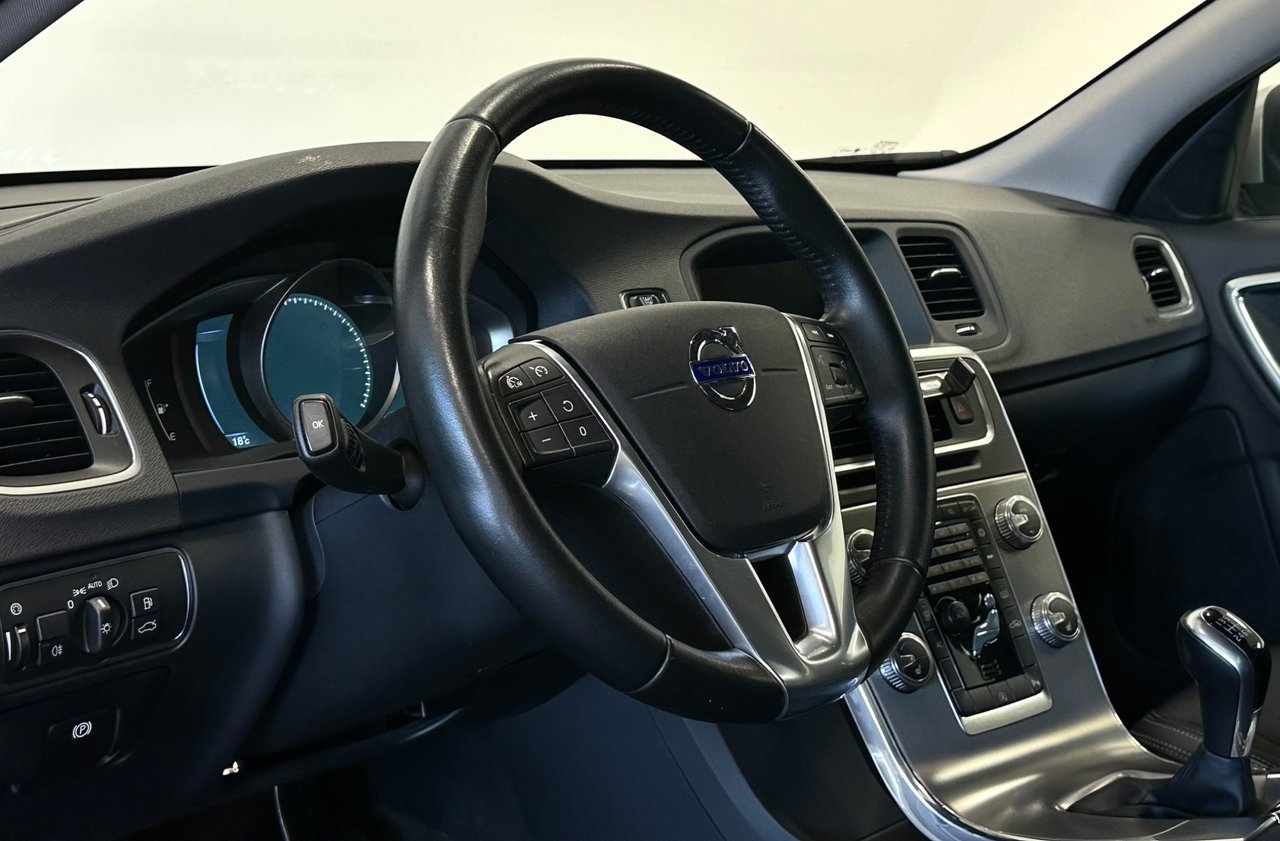 Volvo V60 D3 Momentum Business 2016, bild 6/10