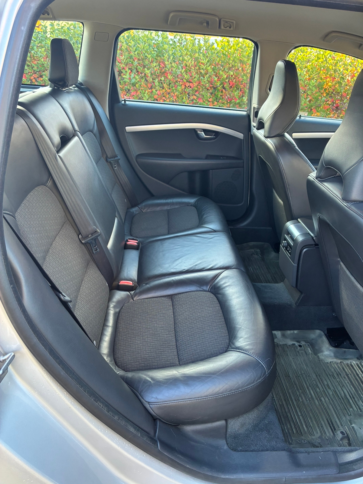 Volvo V70 D4, drag, VOC, sensus nav 2015, bild 7/8
