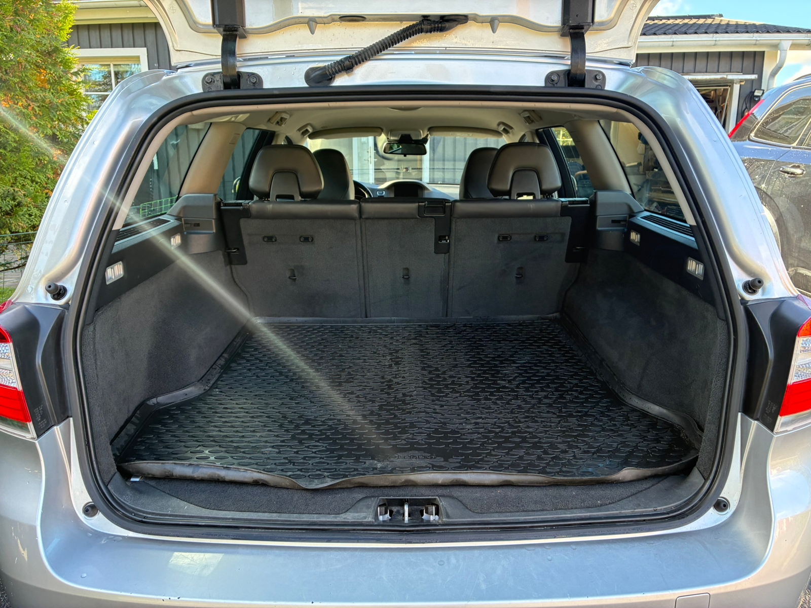 Volvo V70 D4, drag, VOC, sensus nav 2015, bild 8/8