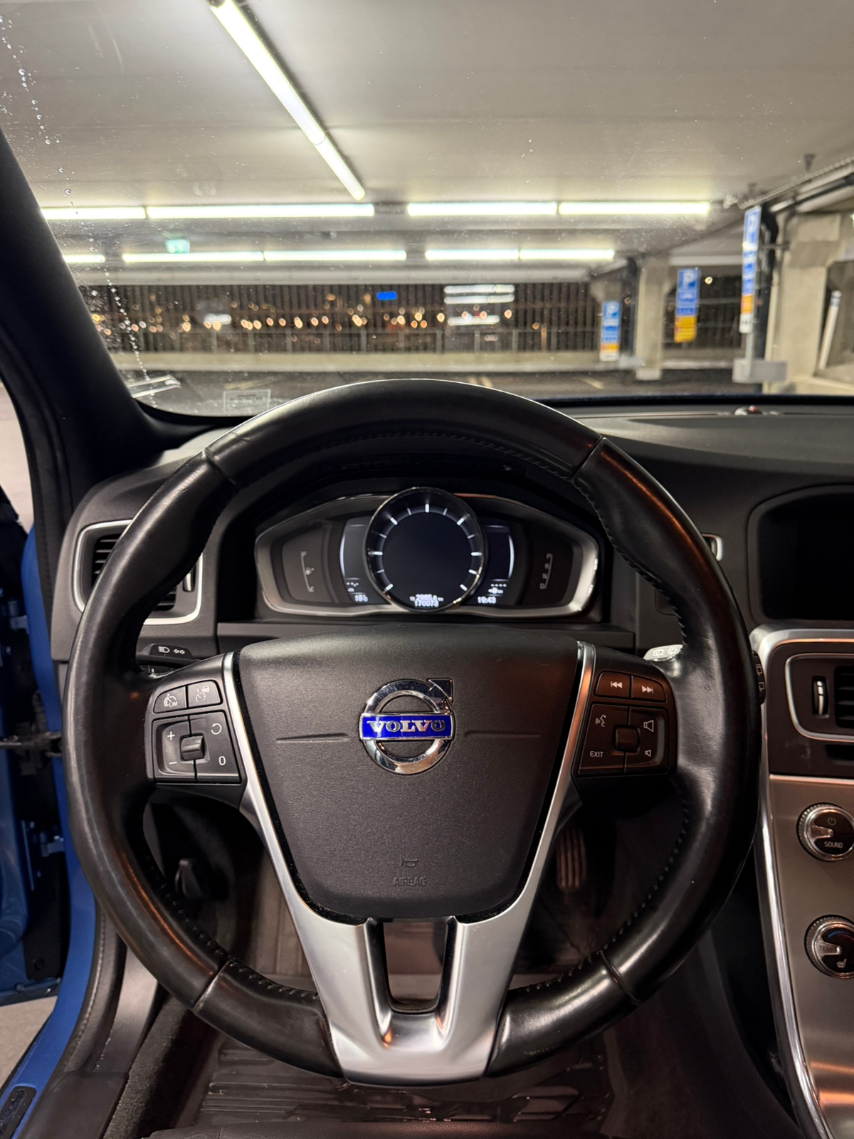 Volvo V60 D4 Geartronic 2017, bild 6/8