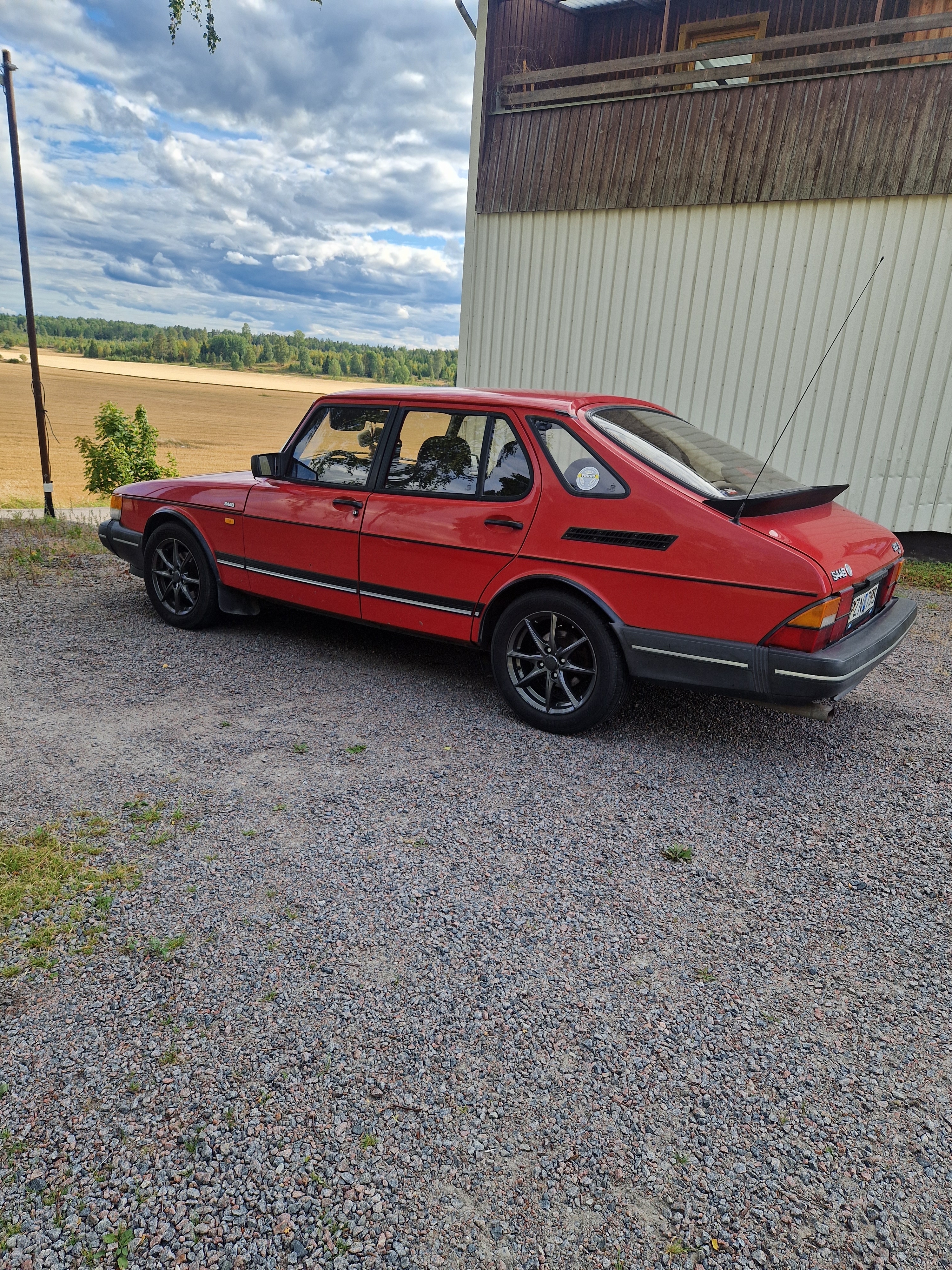 Saab 900