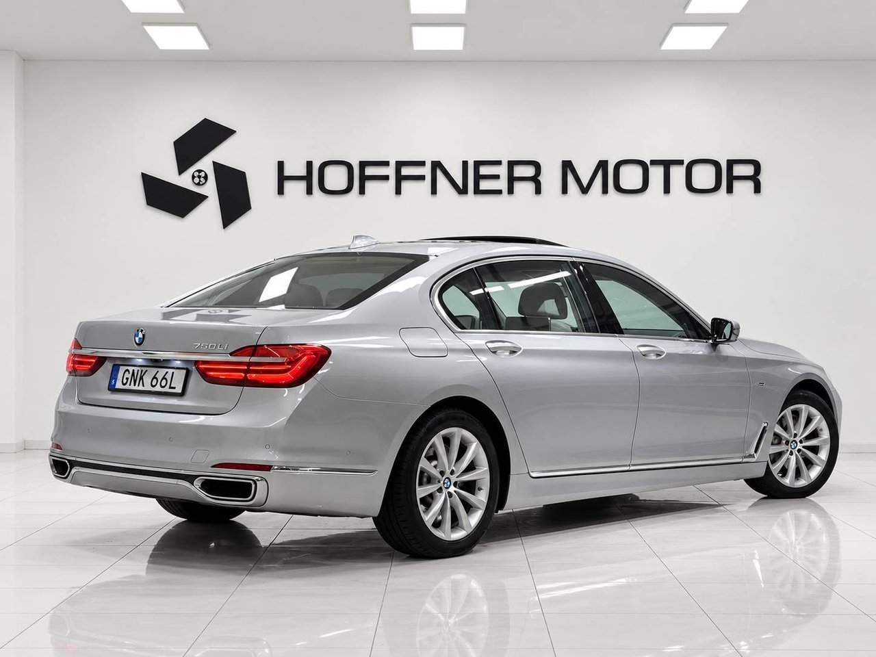 BMW 750 Li xDrive Steptronic PANO 2016, kuva 7/10