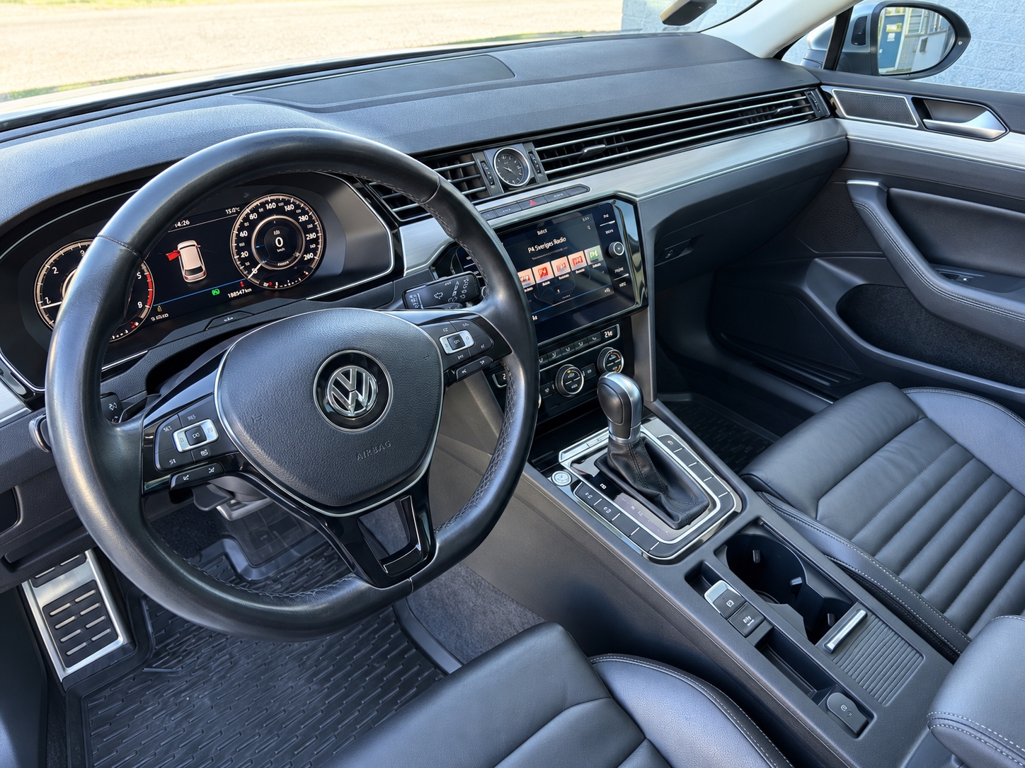 Volkswagen Passat 2019, bild 7/10