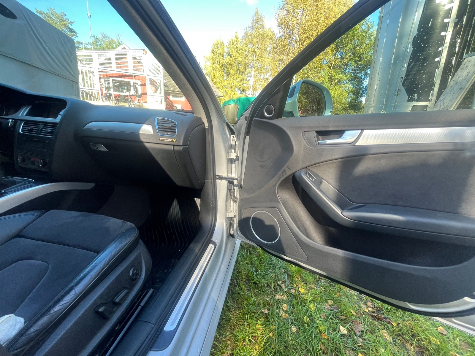 Audi A4 Sedan 2.0 TDI DPF Manuell 2008, photo 5/9