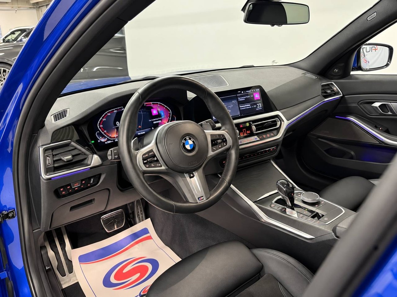 BMW 330 i xDrive Touring M Sport 2021, photo 7/10