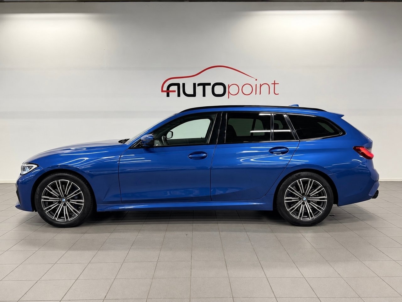 BMW 330 i xDrive Touring M Sport 2021, photo 3/10