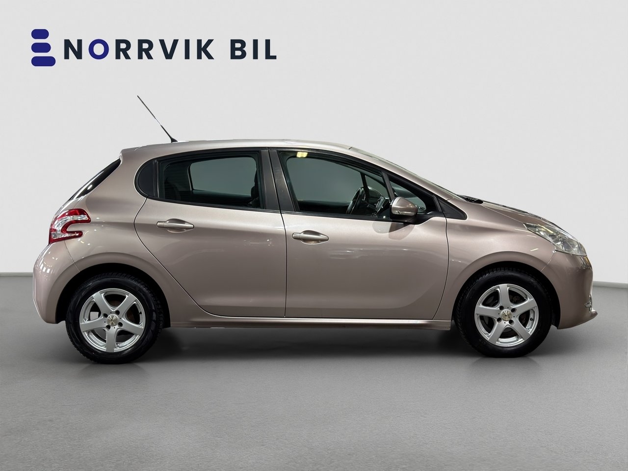 Peugeot 208 5-dörrar 1.2 VTi NyServ 82hk 2012, bild 3/10