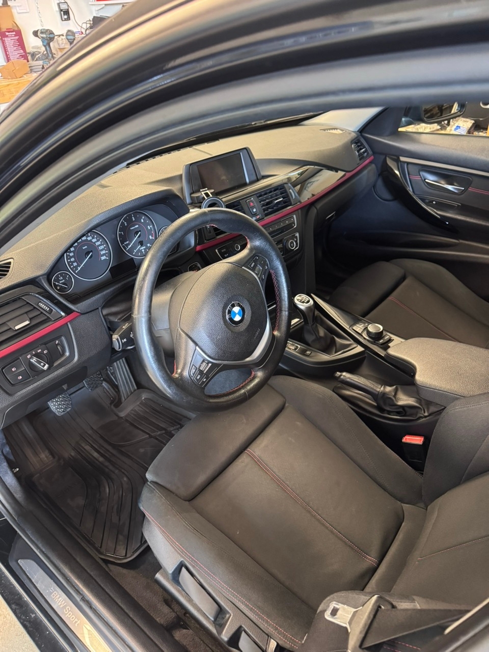 BMW 318 d Sedan Manuell 2014, bild 5/7