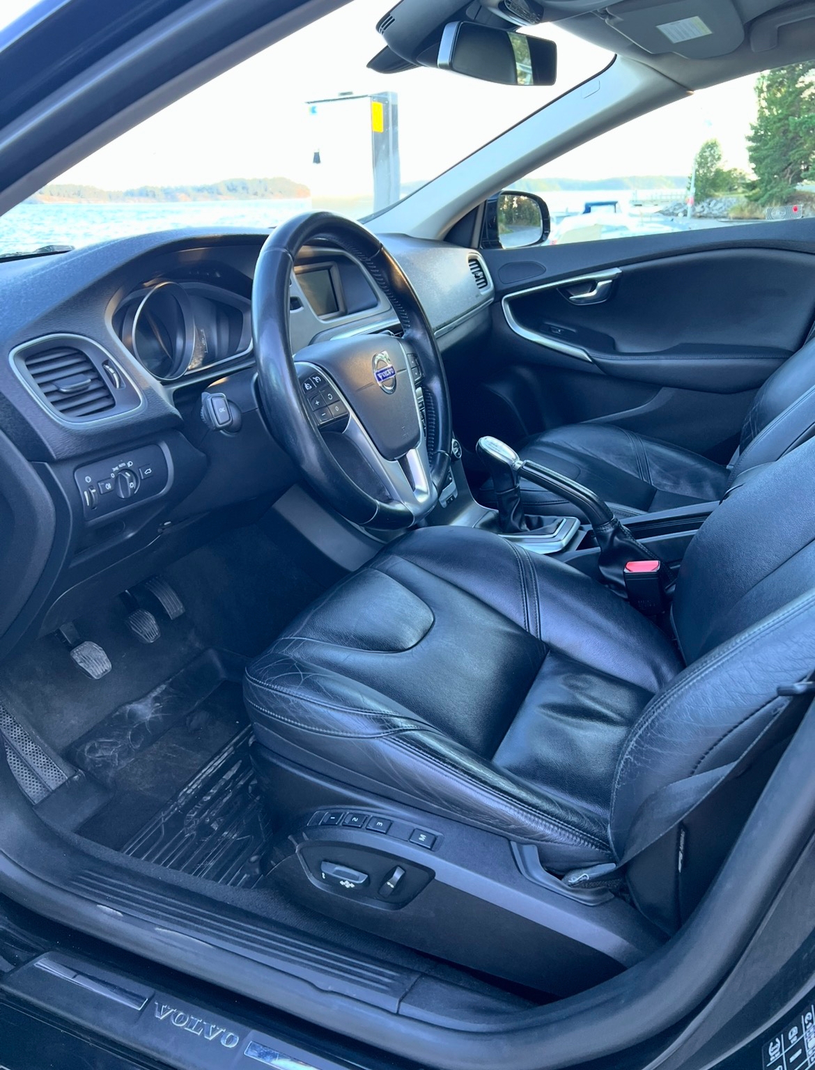 Volvo V40 D2 Summum SVART HELSKINN 2013, bild 5/7