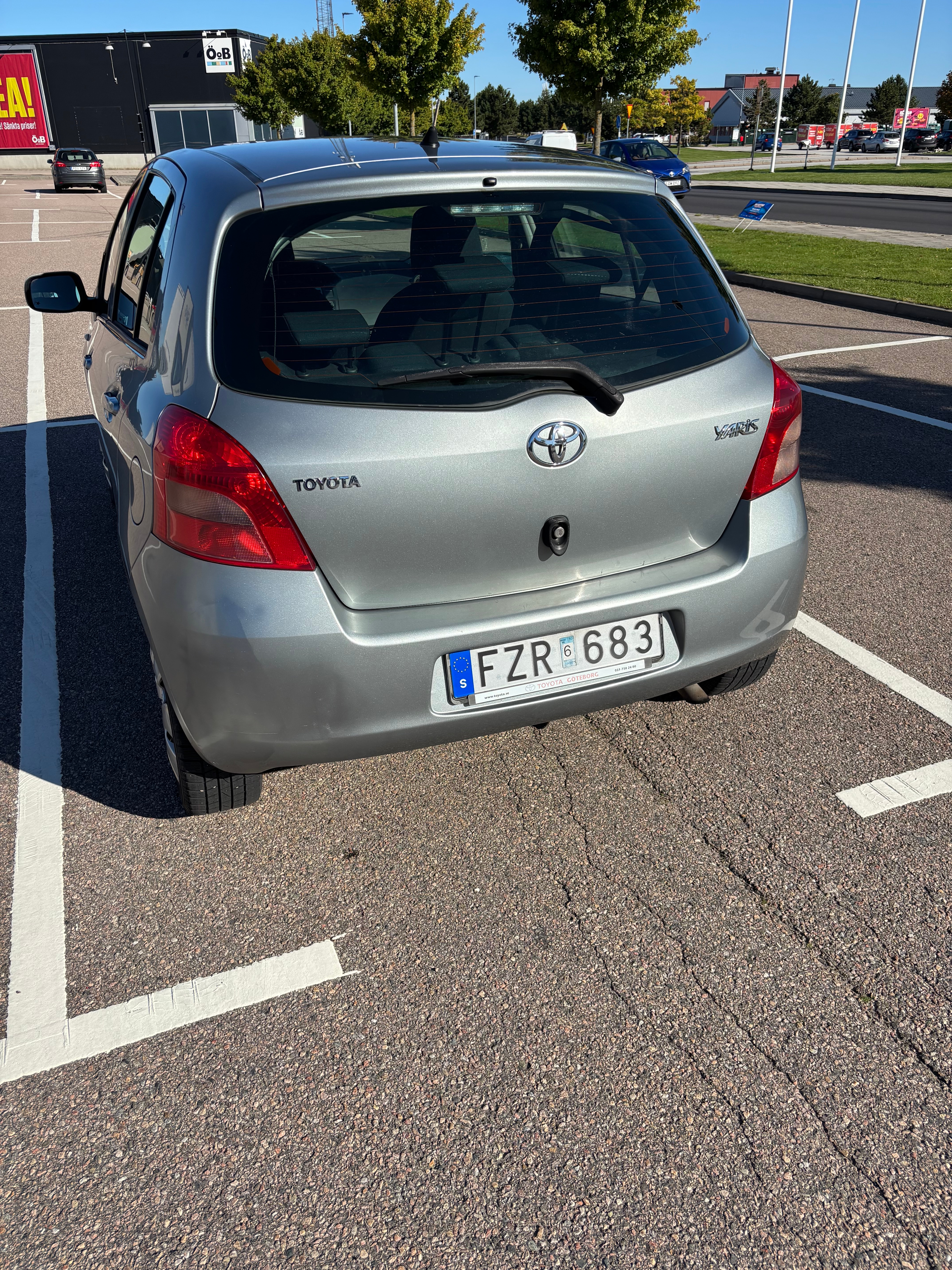 Toyota Yaris 5-dörrar 1.0 VVT-i Manuell 2007, bild 4/5
