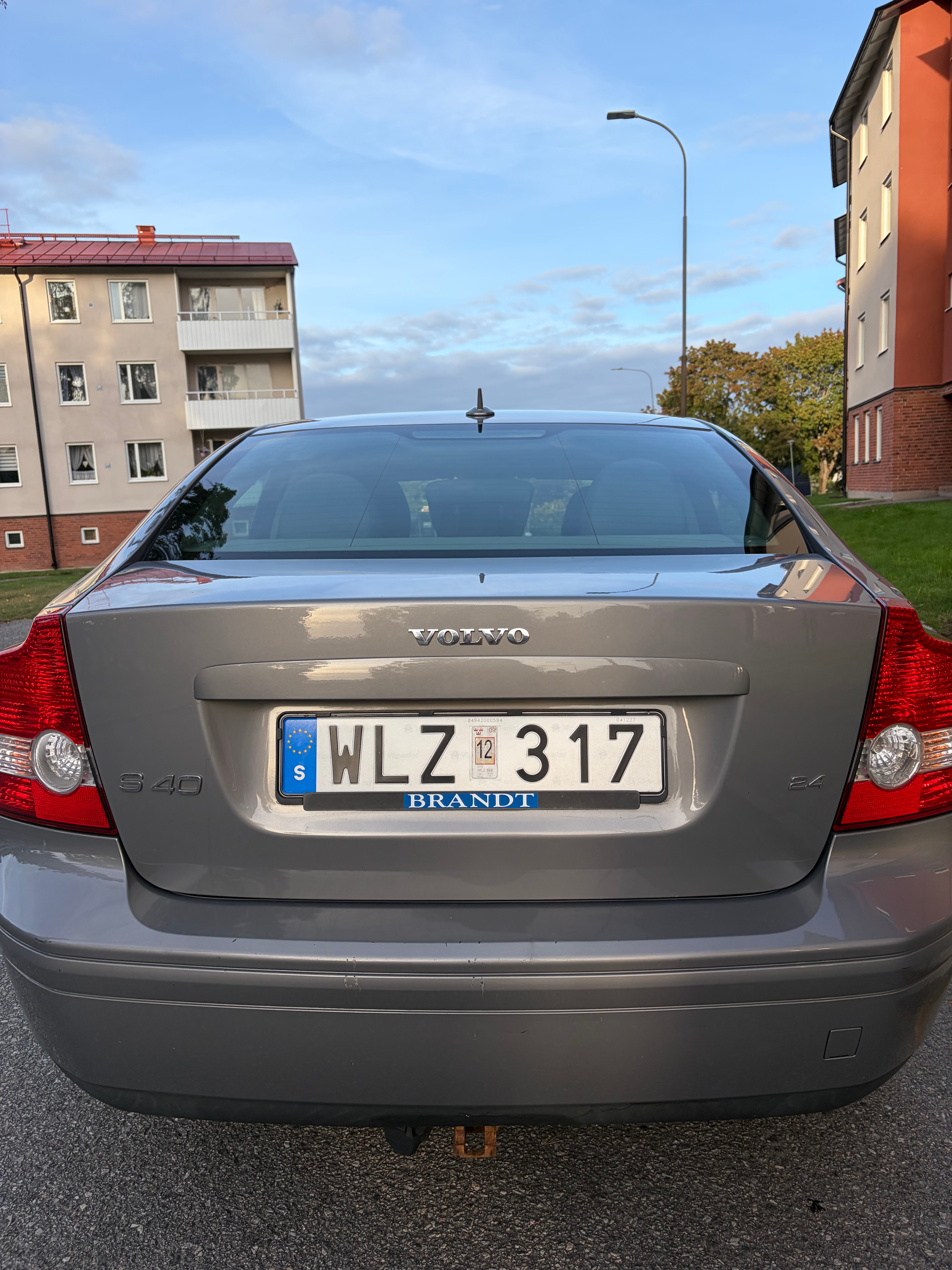 Volvo S40 2.4i Geartronic 2004, kuva 2/6