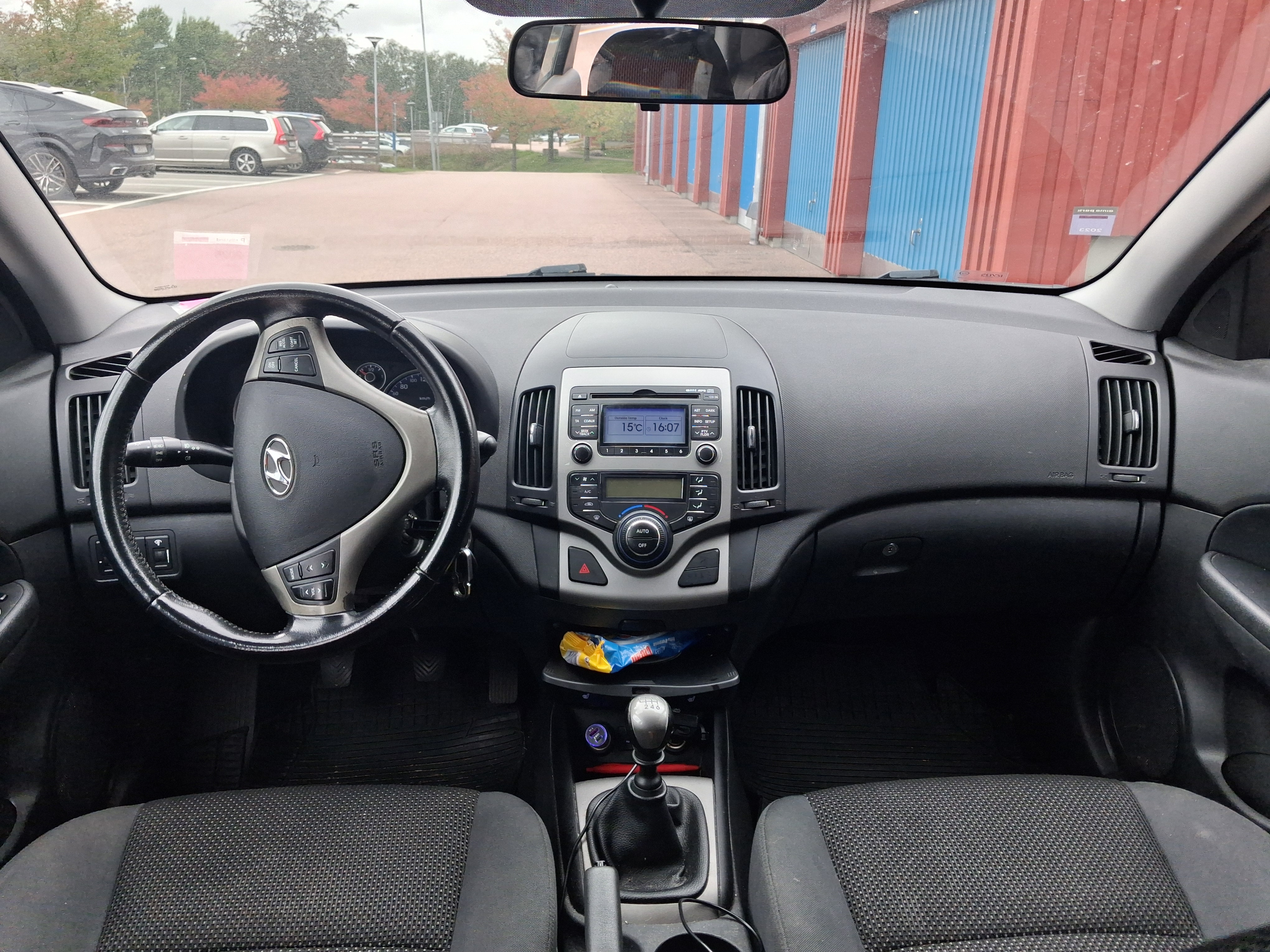 Hyundai i30 cw 1.6 CRDi Manuell 2010, bild 6/6