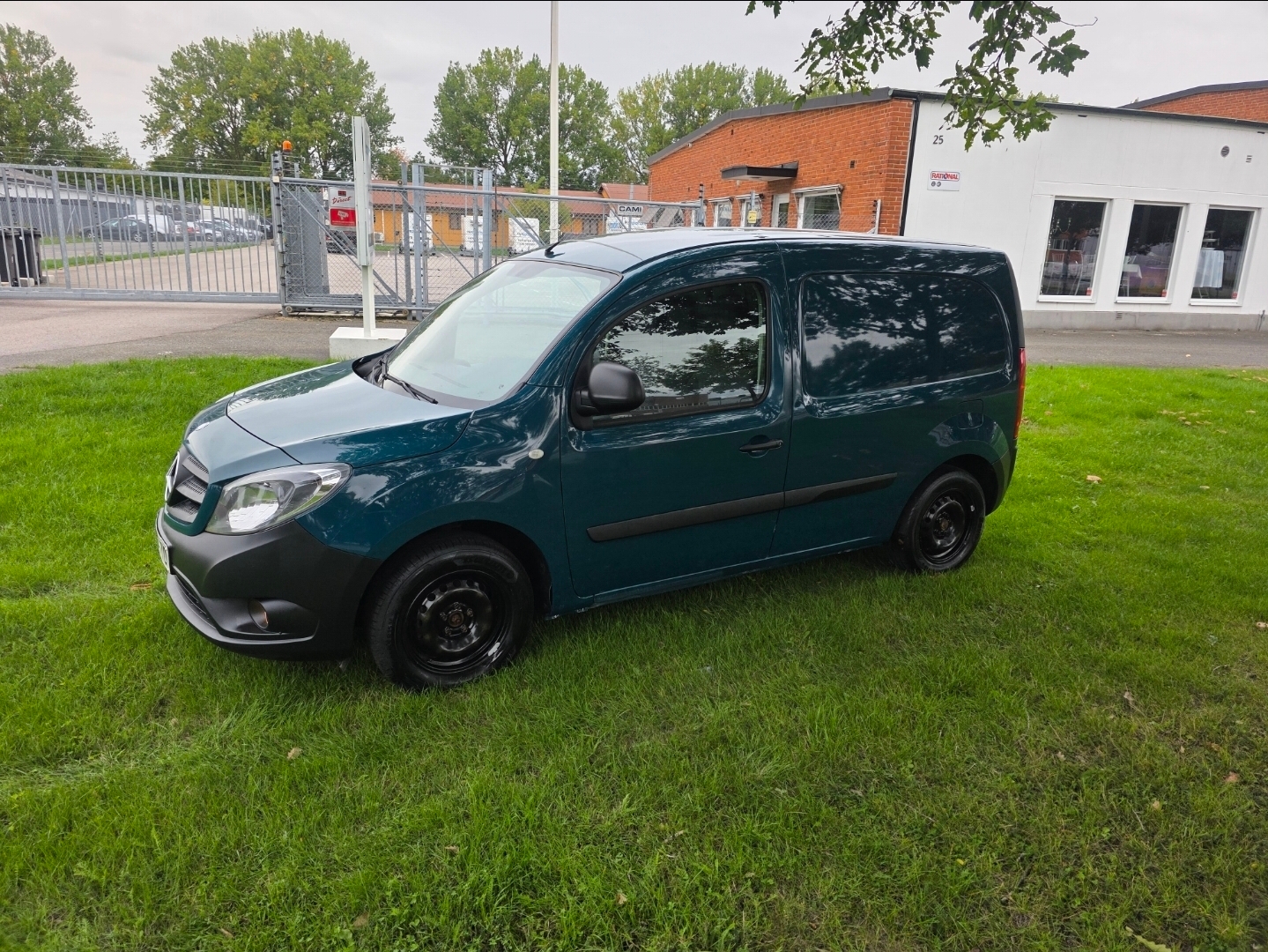Mercedes-Benz Citan 109 CDI Manuell 2017, photo 3/9