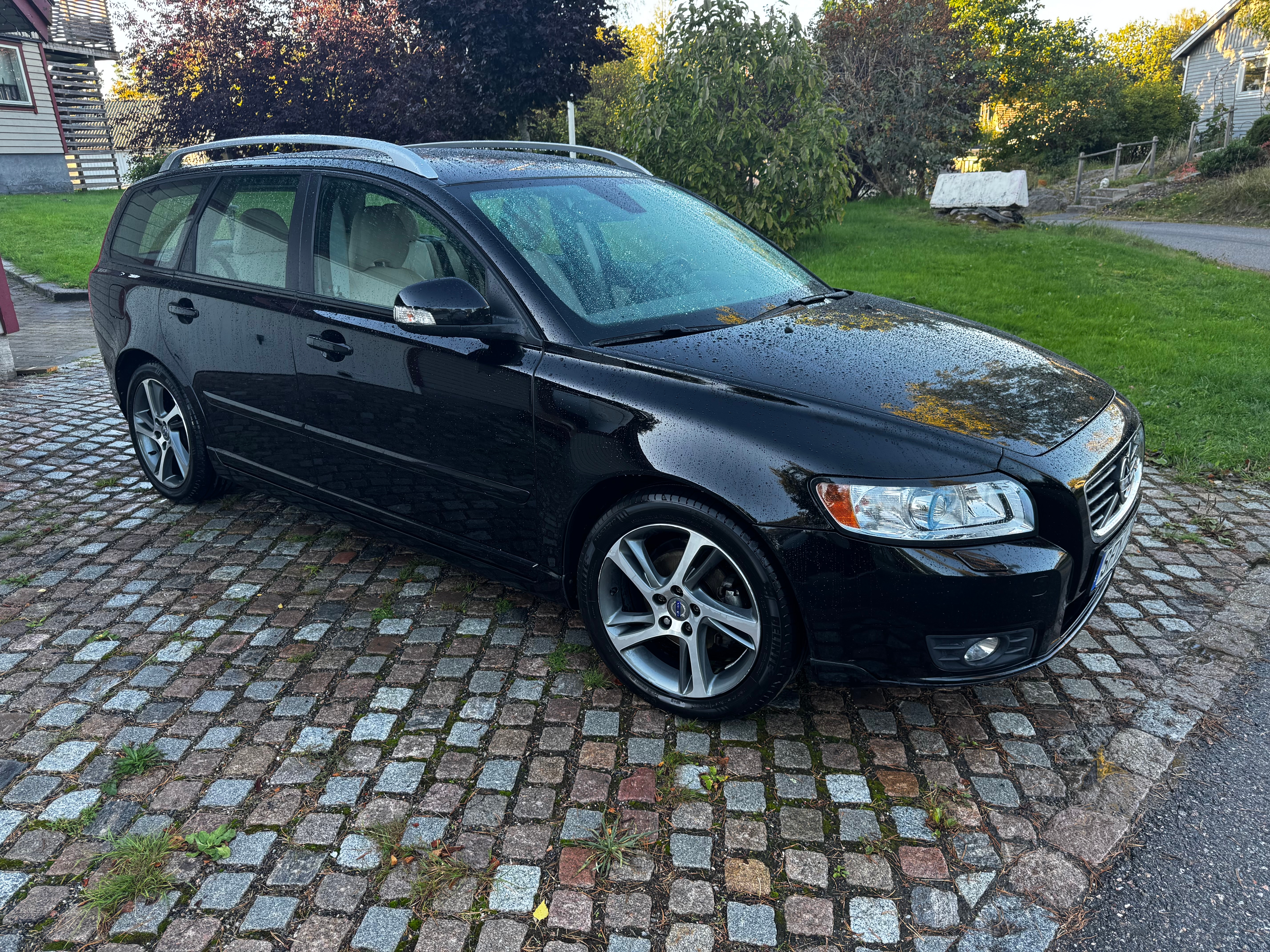 Volvo V50 D2 Manuell 2012, bild 2/8