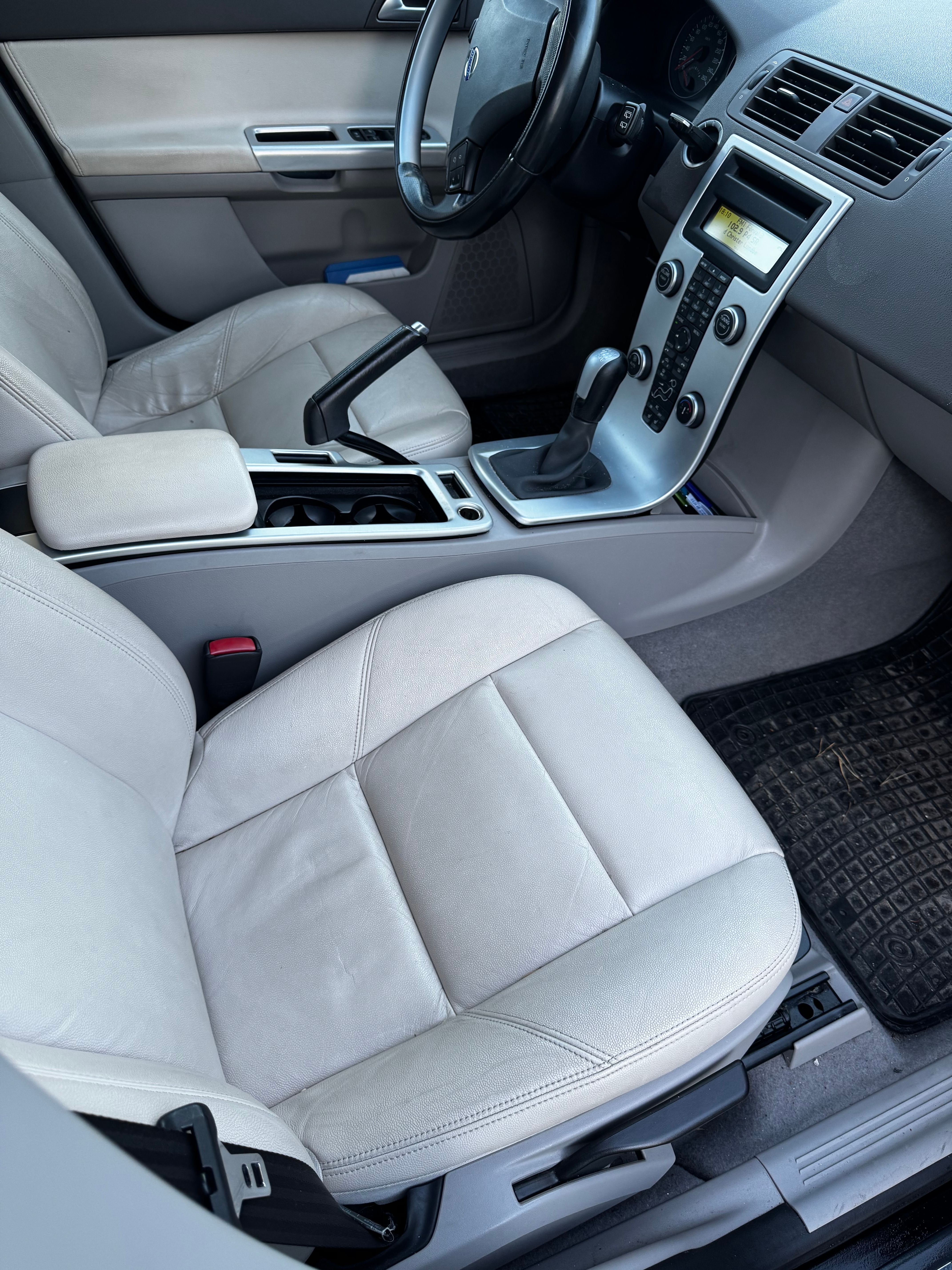 Volvo V50 D2 Manuell 2012, bild 6/8