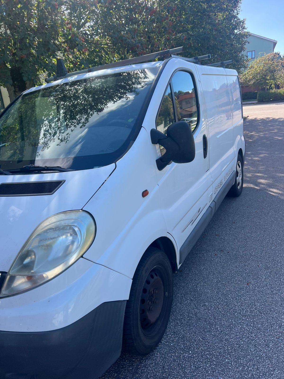 Opel Vivaro 2007, bild 2/5
