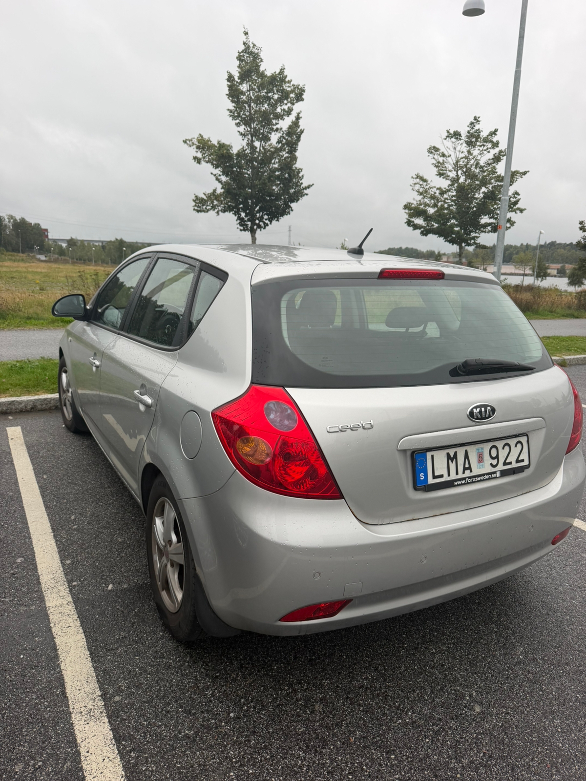 Kia Ceed 1.6 CVVT Manuell 2009, bild 2/8