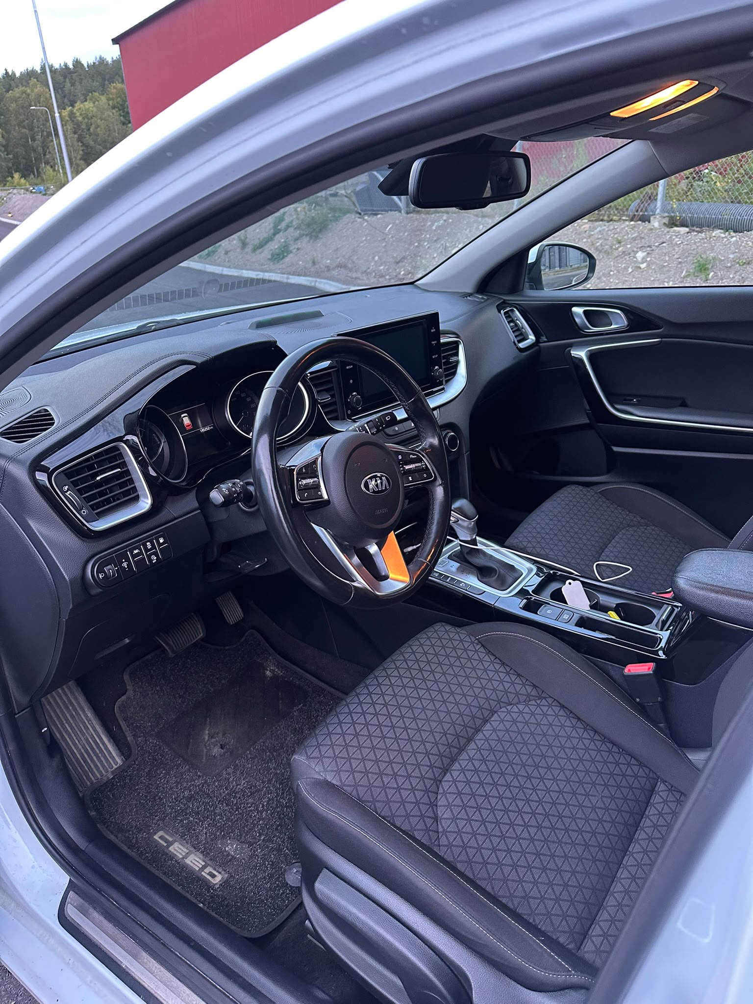 Kia Ceed Sportswagon Plug-in Hybrid DCT 2020, bild 3/5